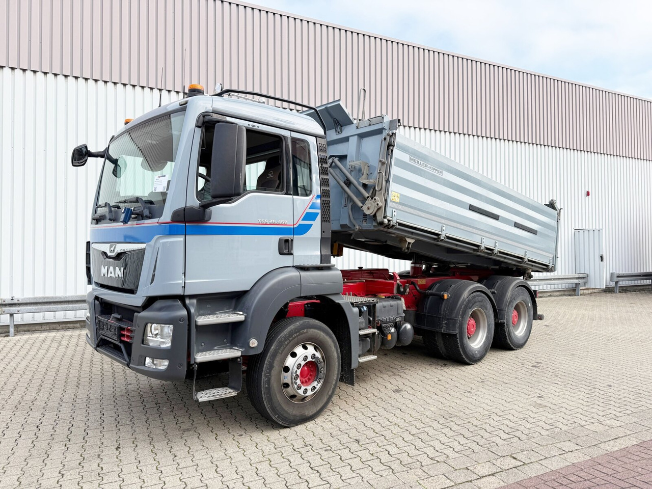 MAN TGS 26.460 6x4 BL TGS 26.460 6x4 BL, Alu-Bordwände - Самосвал камион: снимка 1 MAN TGS 26.460 6x4 BL TGS 26.460 6x4 BL, Alu-Bordwände - Самосвал камион: снимка 1