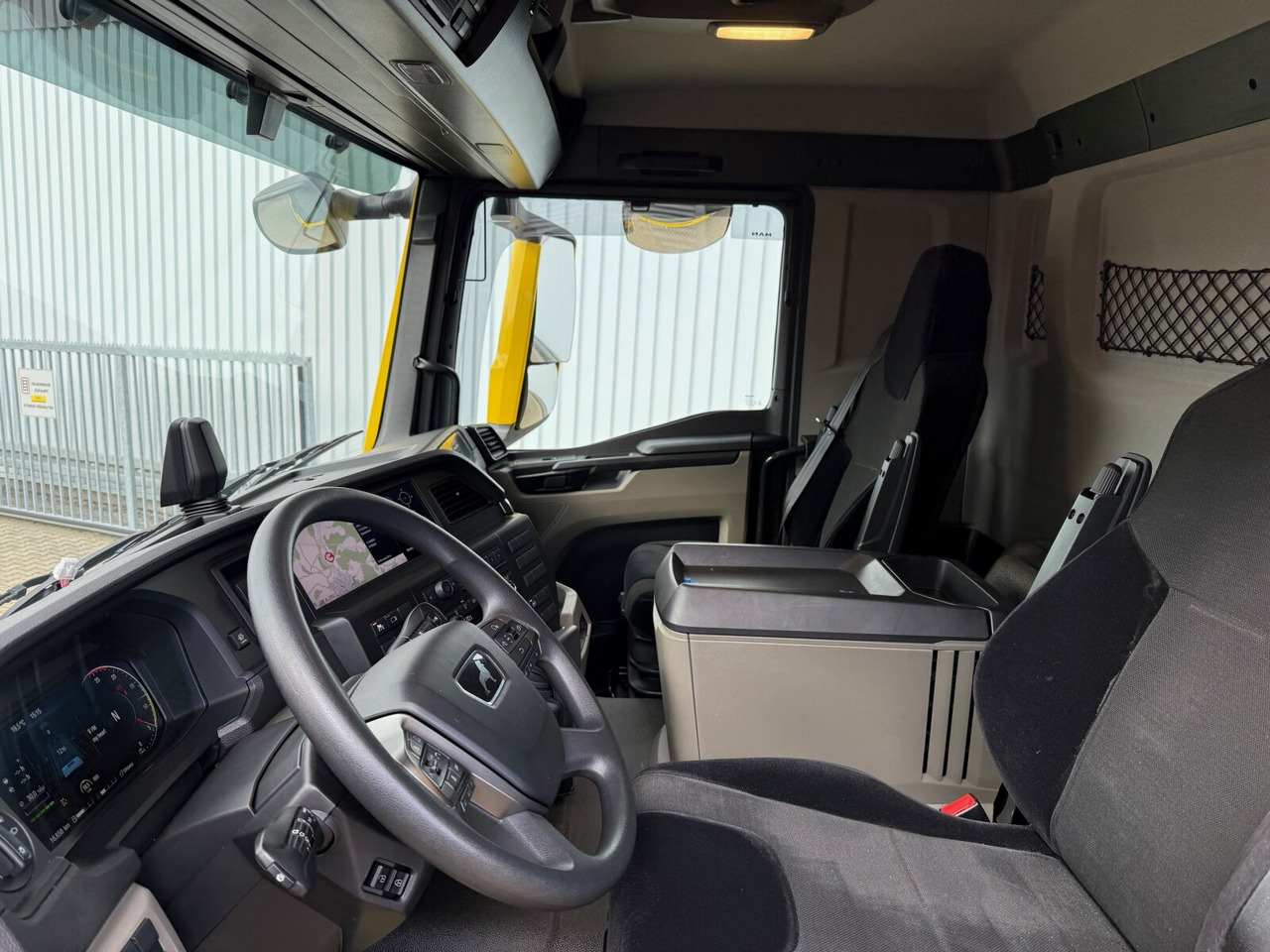 MAN TGS 26.470 6x6 BB TGS 26.470 6x6 BB, Hohe Bauart, Navi, Motorabtrieb, Bordmatik - Самосвал камион: снимка 4 MAN TGS 26.470 6x6 BB TGS 26.470 6x6 BB, Hohe Bauart, Navi, Motorabtrieb, Bordmatik - Самосвал камион: снимка 4