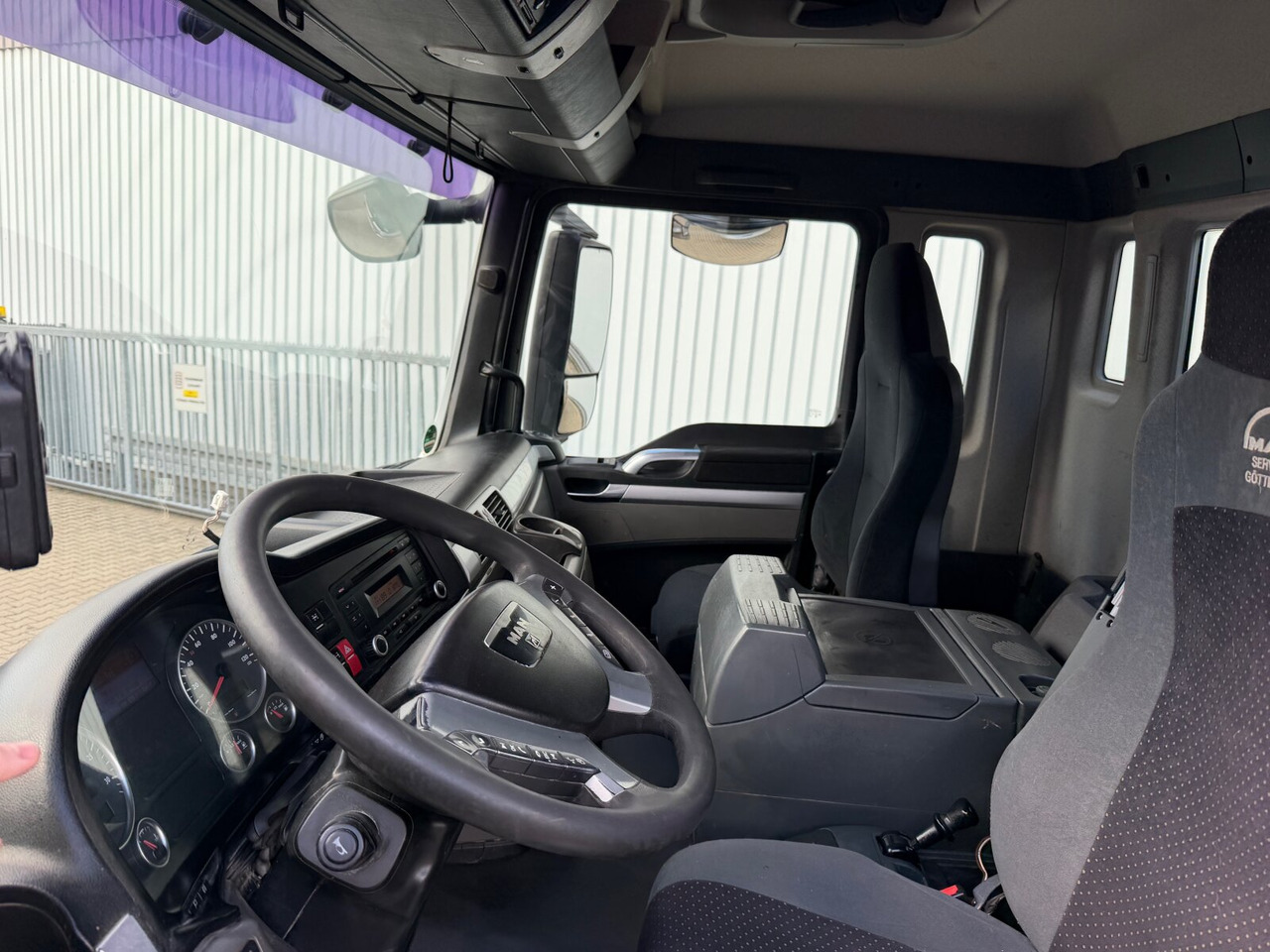 MAN TGS 26.540 6x4 BL TGS 26.540 6x4 BL, Intarder, Bordmatik - Самосвал камион: снимка 3 MAN TGS 26.540 6x4 BL TGS 26.540 6x4 BL, Intarder, Bordmatik - Самосвал камион: снимка 3