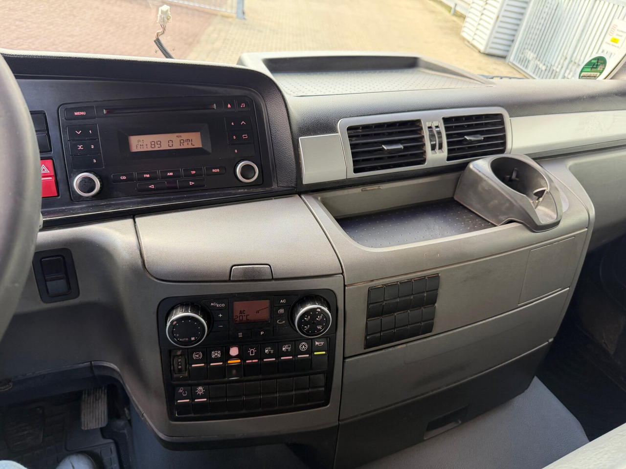 MAN TGS 26.540 6x4 BL TGS 26.540 6x4 BL, Intarder, Bordmatik - Самосвал камион: снимка 5 MAN TGS 26.540 6x4 BL TGS 26.540 6x4 BL, Intarder, Bordmatik - Самосвал камион: снимка 5