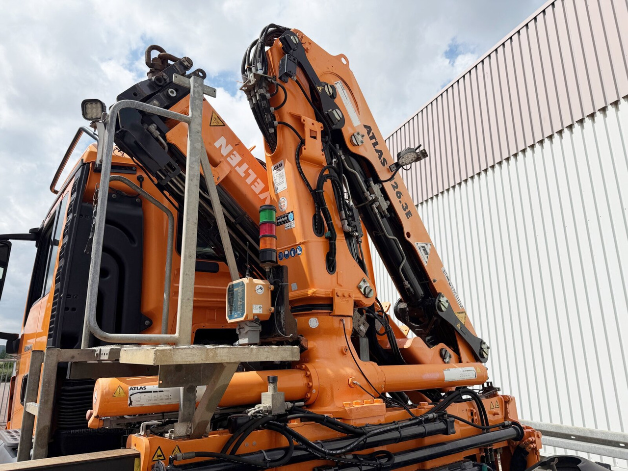 MAN TGS 28.440 6x2-4 BL TGS 28.440 6x2-4 BL, Lenk-/Liftachse, Kran Atlas 126.3E-A2L, Funk - Мултилифт с кука камион, Камион с кран: снимка 3 MAN TGS 28.440 6x2-4 BL TGS 28.440 6x2-4 BL, Lenk-/Liftachse, Kran Atlas 126.3E-A2L, Funk - Мултилифт с кука камион, Камион с кран: снимка 3