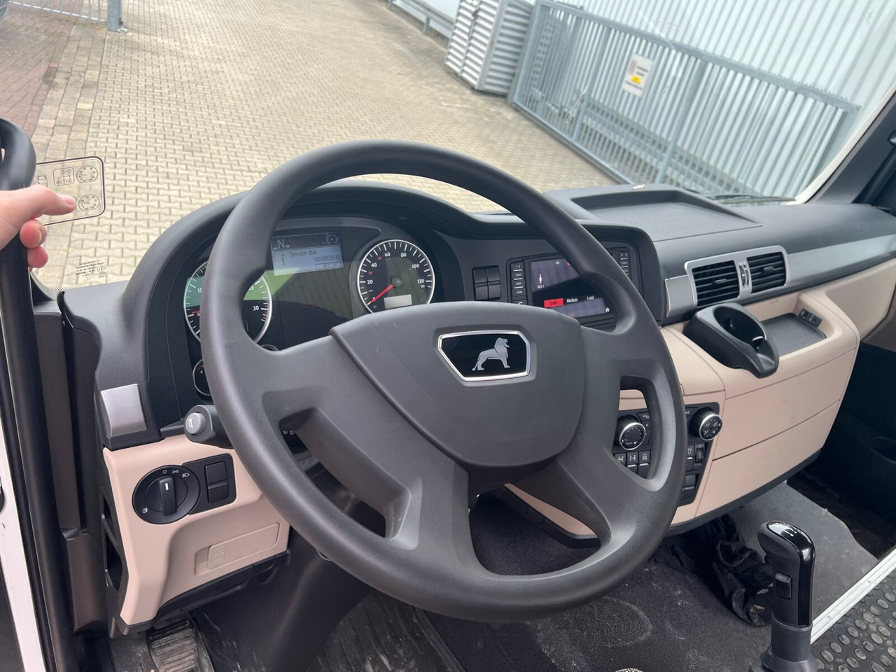 MAN TGS 33.360 6x4 BB TGS 33.360 6x4 BB, Häckslerkabine, NMV Nebenantrieb - Шаси кабина: снимка 3 MAN TGS 33.360 6x4 BB TGS 33.360 6x4 BB, Häckslerkabine, NMV Nebenantrieb - Шаси кабина: снимка 3