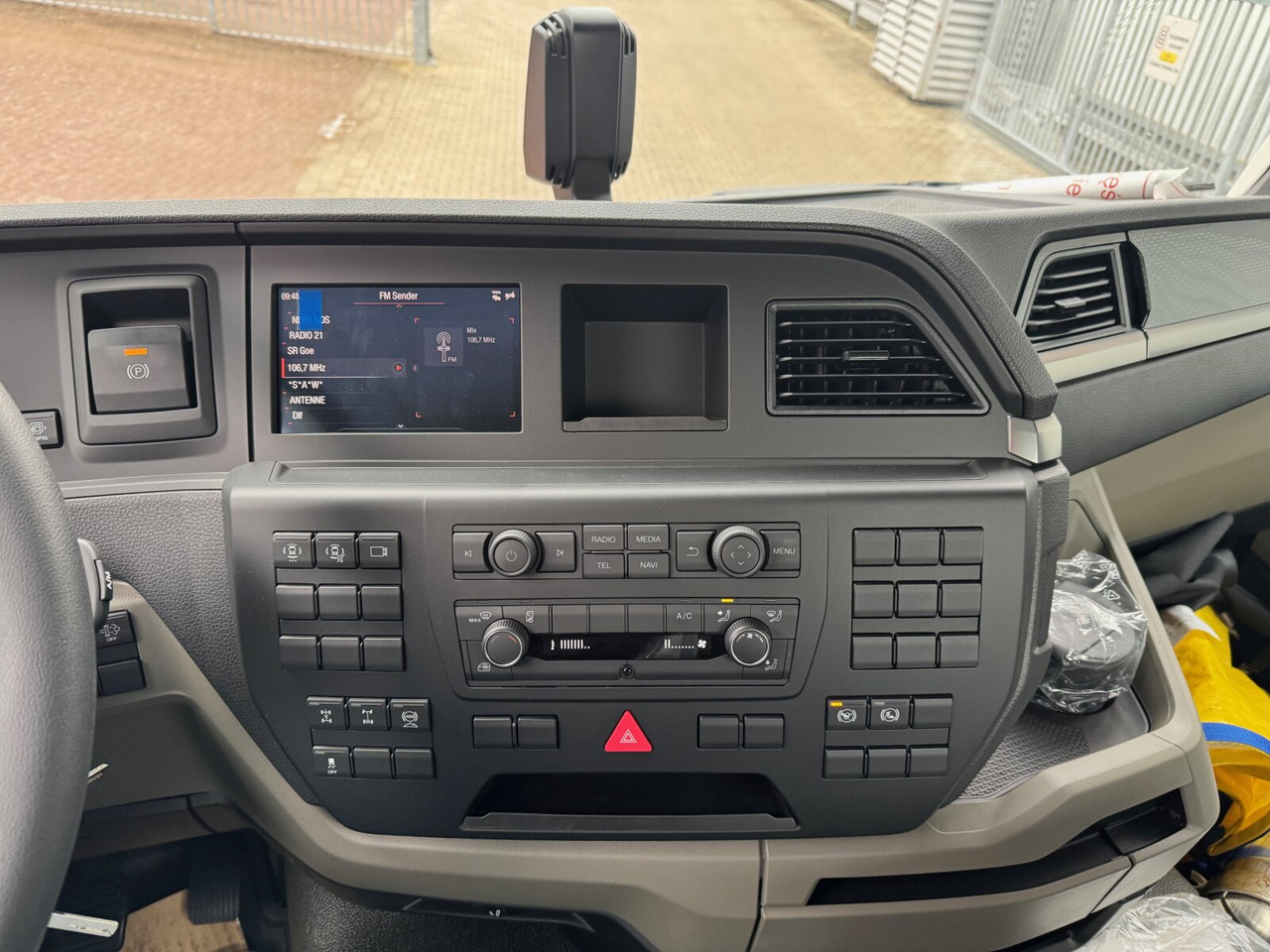 MAN TGS 33.440 BB 6x4 TGS 33.440 BB 6x4 - Мултилифт с кука камион: снимка 2 MAN TGS 33.440 BB 6x4 TGS 33.440 BB 6x4 - Мултилифт с кука камион: снимка 2