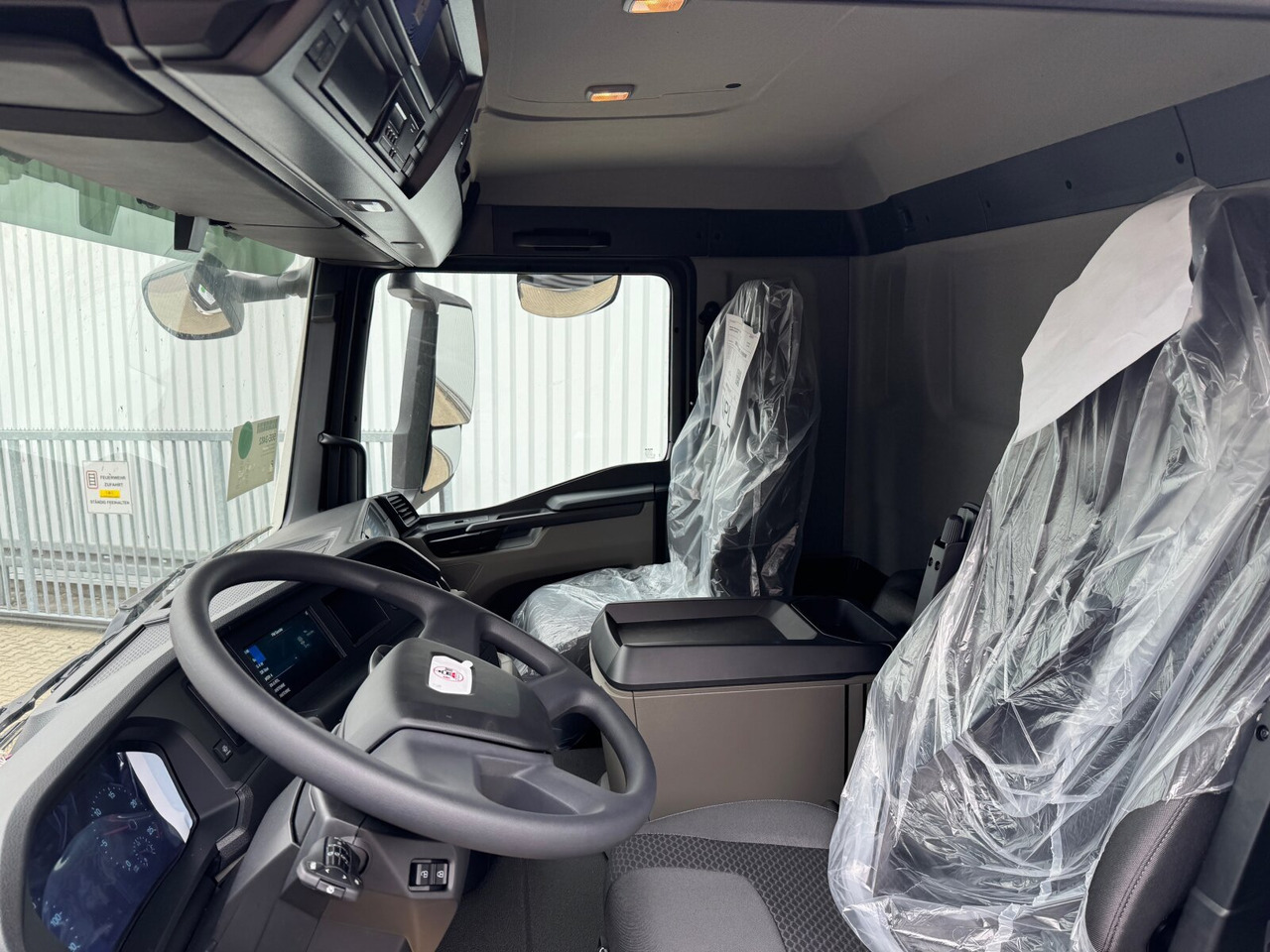 MAN TGS 33.480 6x6 BB CH TGS 33.480 6x6 BB CH, Hohe Bauart, Nebenantrieb - Шаси кабина: снимка 2 MAN TGS 33.480 6x6 BB CH TGS 33.480 6x6 BB CH, Hohe Bauart, Nebenantrieb - Шаси кабина: снимка 2