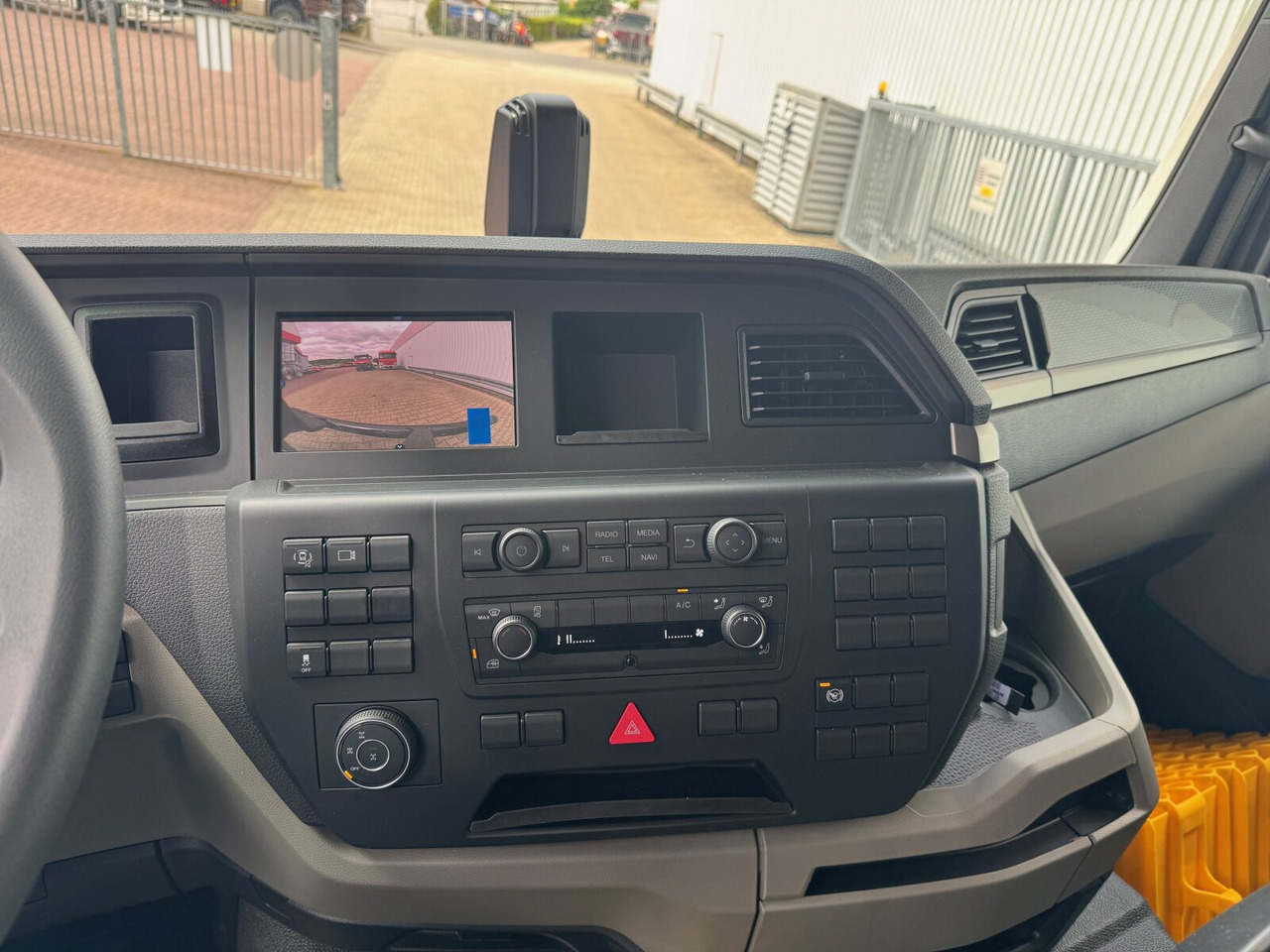 MAN TGS 33.480 6x6 BB CH TGS 33.480 6x6 BB CH, Hohe Bauart, Nebenantrieb - Мултилифт с кука камион: снимка 4 MAN TGS 33.480 6x6 BB CH TGS 33.480 6x6 BB CH, Hohe Bauart, Nebenantrieb - Мултилифт с кука камион: снимка 4