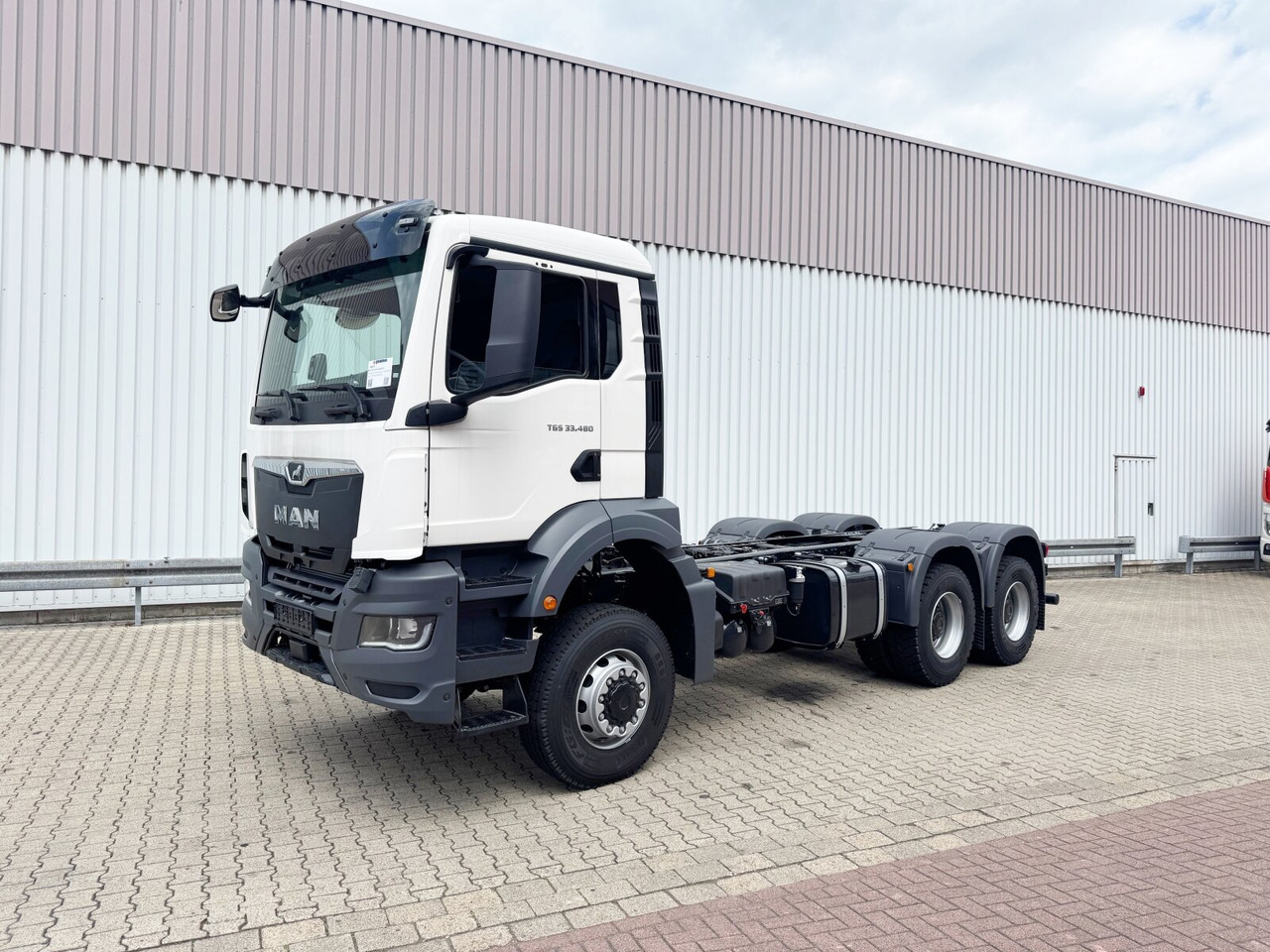 MAN TGS 33.480 6x6 BB CH TGS 33.480 6x6 BB CH, Hohe Bauart, Nebenantrieb - Шаси кабина: снимка 1 MAN TGS 33.480 6x6 BB CH TGS 33.480 6x6 BB CH, Hohe Bauart, Nebenantrieb - Шаси кабина: снимка 1