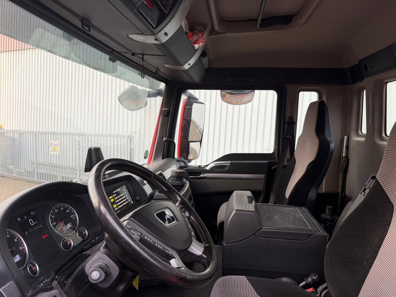 MAN TGS 35.500 8x4 BB TGS 35.500 8x4 BB, Pritarder, Meiller RK 30.65 - Мултилифт с кука камион: снимка 2 MAN TGS 35.500 8x4 BB TGS 35.500 8x4 BB, Pritarder, Meiller RK 30.65 - Мултилифт с кука камион: снимка 2