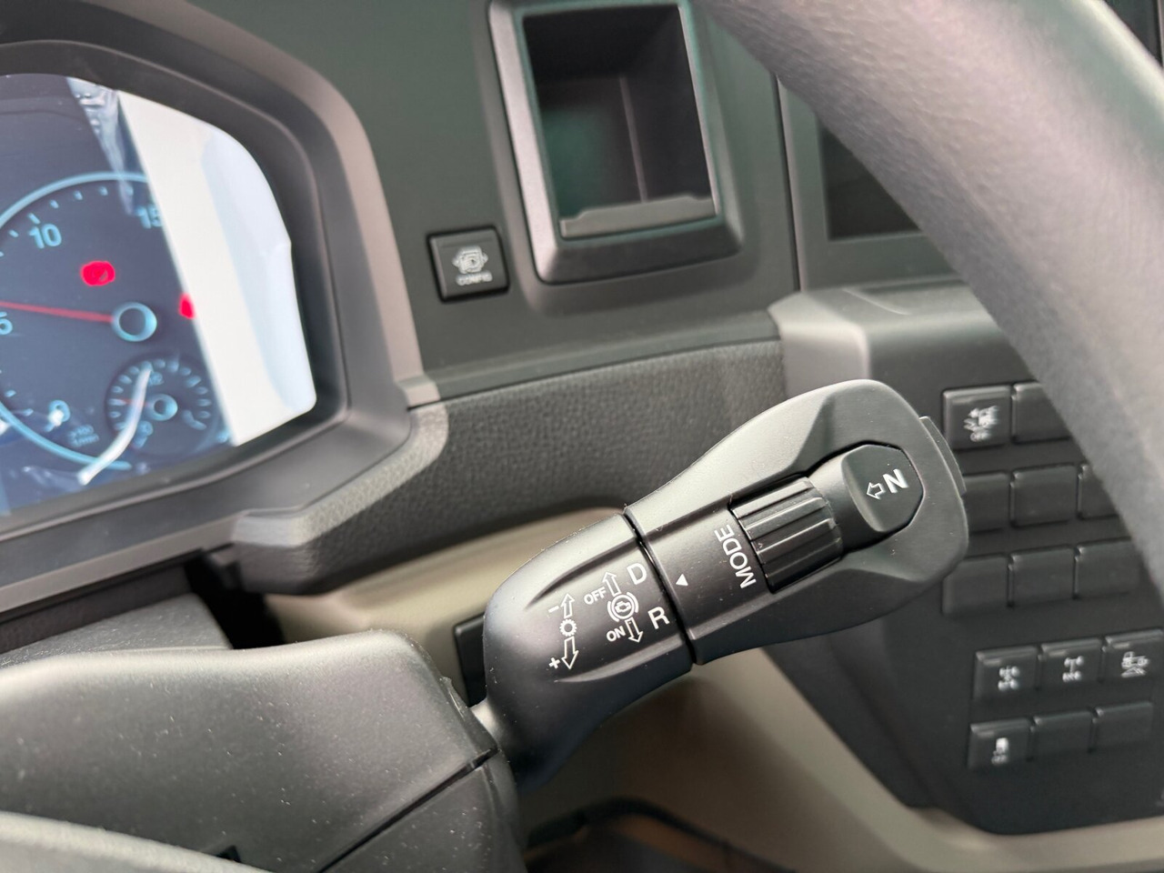 MAN TGS 41.480 8x4 BB CH TGS 41.480 8x4 BB CH, MEHRFACH VORHANDEN! - Шаси кабина: снимка 5 MAN TGS 41.480 8x4 BB CH TGS 41.480 8x4 BB CH, MEHRFACH VORHANDEN! - Шаси кабина: снимка 5