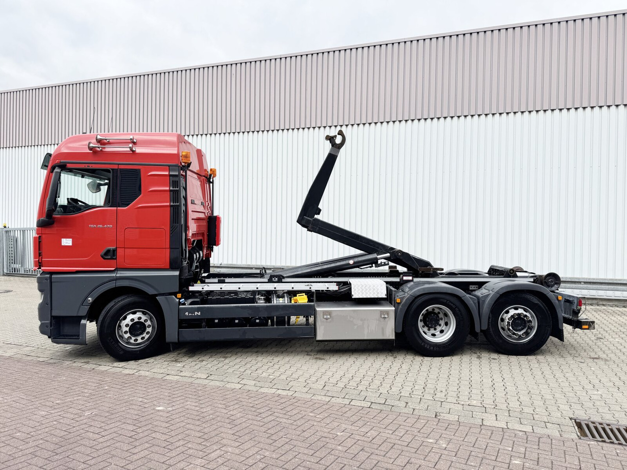 Мултилифт с кука камион MAN TGX 26.470 6X2-4 BL TGX 26.470 6X2-4 BL, Lenk-/Liftachse, XLX-Fahrerhaus, VDL Abrollanlage 7m: снимка 13