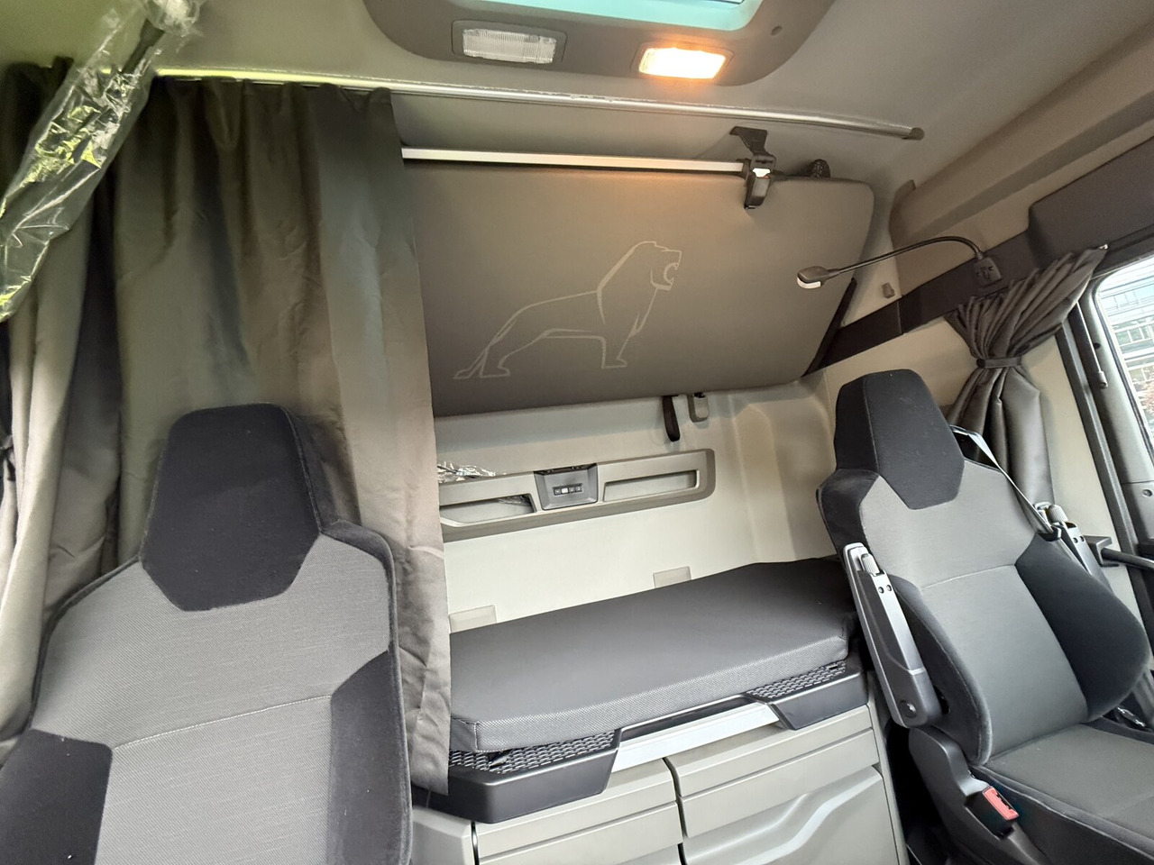 MAN TGX 26.470 6x2-4 BL TGX 26.470 6x2-4 BL, Lenk-/Liftachse, Retarder, Navi, Heckkran Atlas AK 170.2-A2 - Камион с кран, Бордови камион: снимка 3 MAN TGX 26.470 6x2-4 BL TGX 26.470 6x2-4 BL, Lenk-/Liftachse, Retarder, Navi, Heckkran Atlas AK 170.2-A2 - Камион с кран, Бордови камион: снимка 3