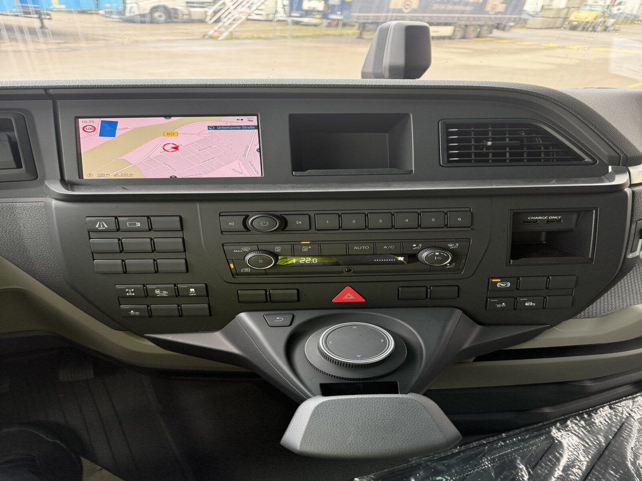 MAN TGX 26.470 6x2-4 BL TGX 26.470 6x2-4 BL, Lenk-/Liftachse, Retarder, Navi, Heckkran Atlas AK 170.2-A2 - Камион с кран, Бордови камион: снимка 5 MAN TGX 26.470 6x2-4 BL TGX 26.470 6x2-4 BL, Lenk-/Liftachse, Retarder, Navi, Heckkran Atlas AK 170.2-A2 - Камион с кран, Бордови камион: снимка 5