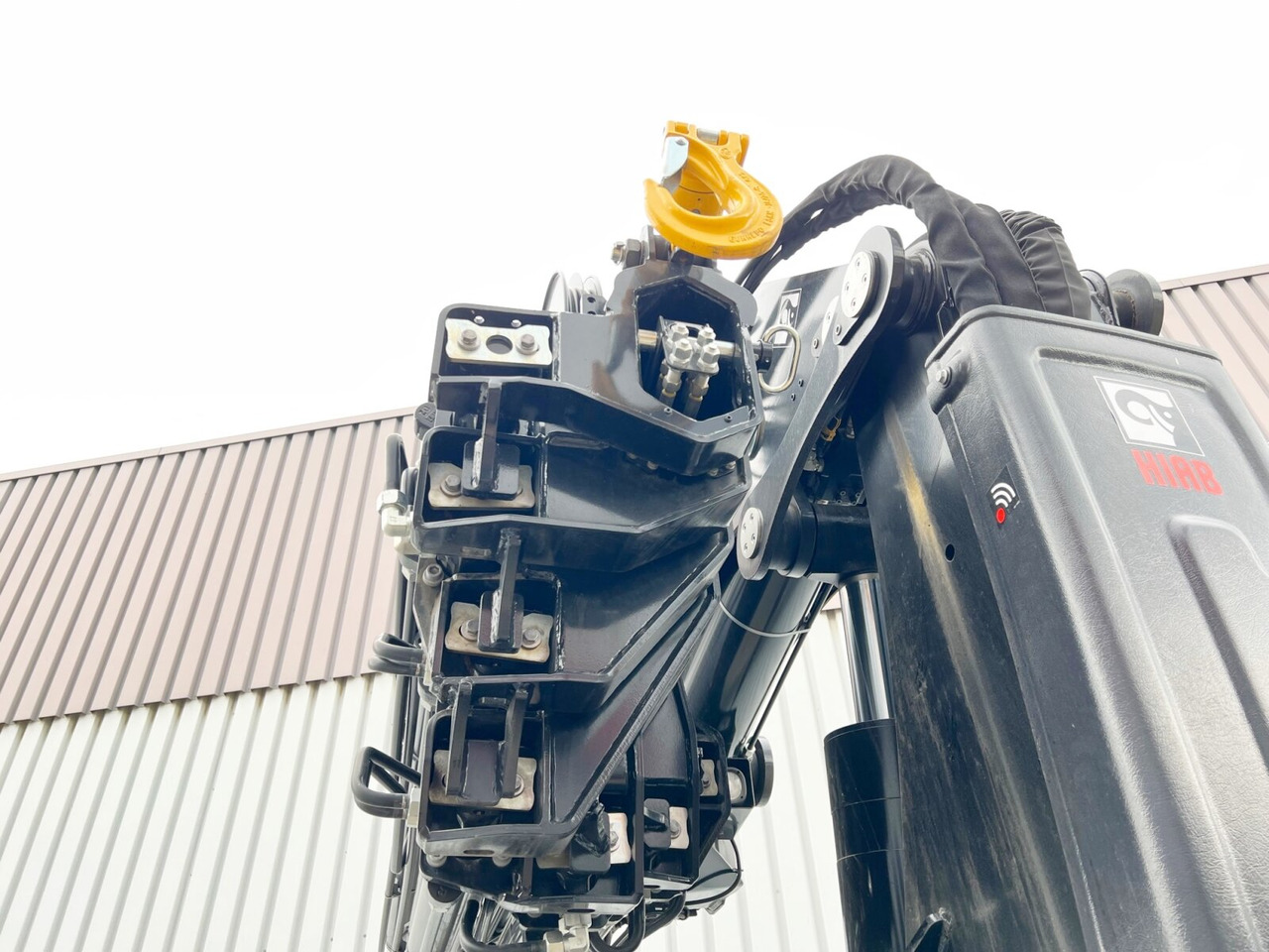 MAN TGX 26.510 6x2-4 LL CH TGX 26.510 6x2-4 LL, Kran Hiab X-HiPro 548 E-8, Lenk-/Liftachse, TwistLock 20Fuß, Funk, Retarder - Камион с кран, Бордови камион: снимка 5 MAN TGX 26.510 6x2-4 LL CH TGX 26.510 6x2-4 LL, Kran Hiab X-HiPro 548 E-8, Lenk-/Liftachse, TwistLock 20Fuß, Funk, Retarder - Камион с кран, Бордови камион: снимка 5