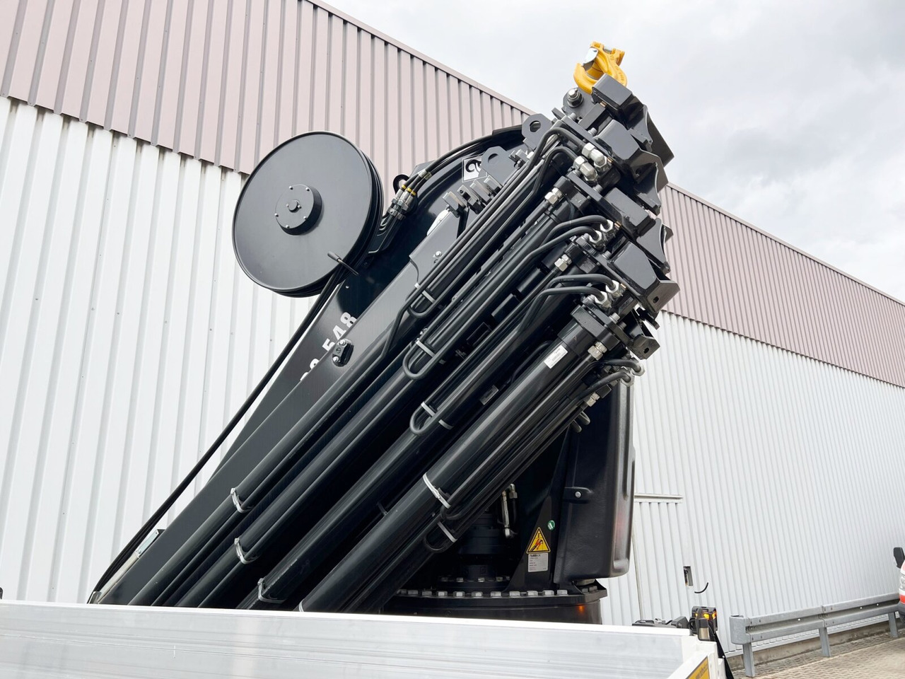 MAN TGX 26.510 6x2-4 LL CH TGX 26.510 6x2-4 LL, Kran Hiab X-HiPro 548 E-8, Lenk-/Liftachse, TwistLock 20Fuß, Funk, Retarder - Камион с кран, Бордови камион: снимка 4 MAN TGX 26.510 6x2-4 LL CH TGX 26.510 6x2-4 LL, Kran Hiab X-HiPro 548 E-8, Lenk-/Liftachse, TwistLock 20Fuß, Funk, Retarder - Камион с кран, Бордови камион: снимка 4