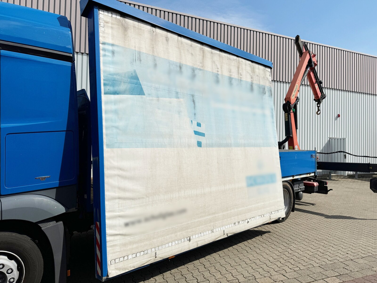 Mercedes-Benz Actros 1836 L 4x2 Actros 1836 L 4x2, Glastransporter, Heckkran Palfinger Pk 12002-EH, Funk - Камион с кран: снимка 4 Mercedes-Benz Actros 1836 L 4x2 Actros 1836 L 4x2, Glastransporter, Heckkran Palfinger Pk 12002-EH, Funk - Камион с кран: снимка 4