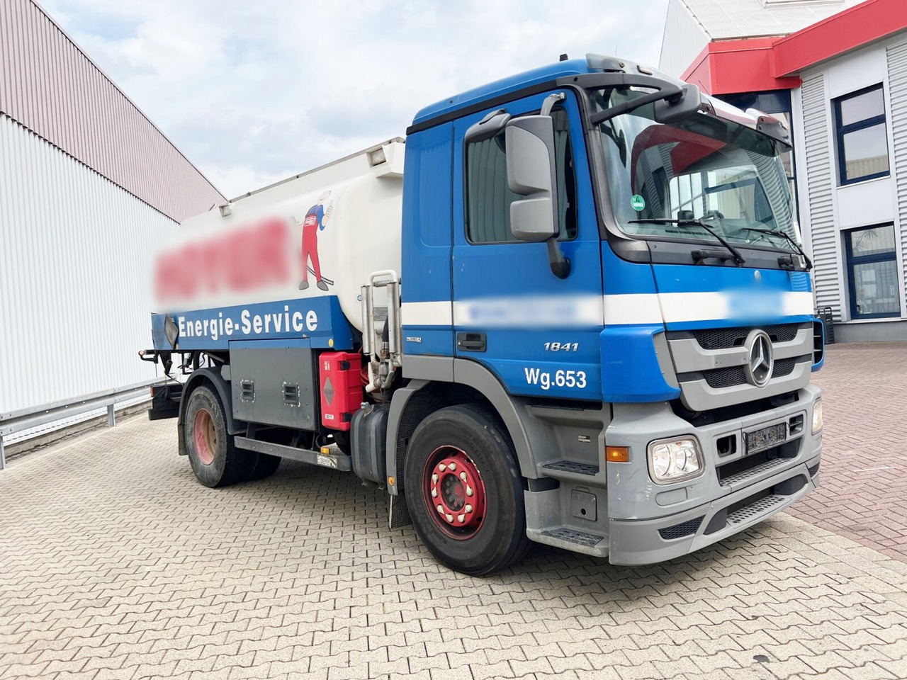 Камион цистерна Mercedes-Benz Actros 1841 L 4x2 Actros 1841 L 4x2, Esterer-Tankaufbau, 3 Kammern, 14.000l, ADR: снимка 8