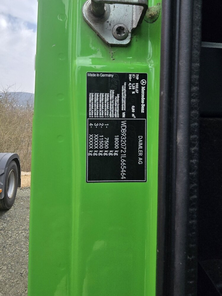 Mercedes-Benz Actros 2032 LA 4x4 Actros 2032 LA 4x4/ Rdstand 3.600 mm - Шаси кабина: снимка 2 Mercedes-Benz Actros 2032 LA 4x4 Actros 2032 LA 4x4/ Rdstand 3.600 mm - Шаси кабина: снимка 2