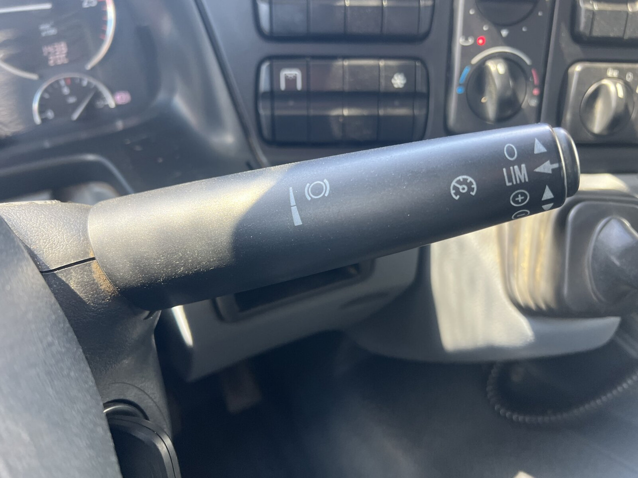 Mercedes-Benz Actros 2032 LA 4x4 Actros 2032 LA 4x4/ Rdstand 3.600 mm - Шаси кабина: снимка 2 Mercedes-Benz Actros 2032 LA 4x4 Actros 2032 LA 4x4/ Rdstand 3.600 mm - Шаси кабина: снимка 2