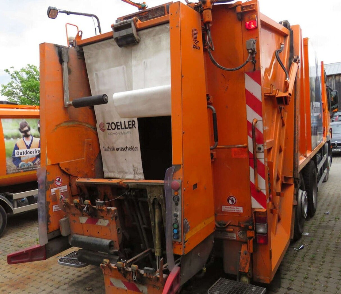 Mercedes-Benz Actros 2532 L 6x2 Actros 2532/41 L 6x2, EEV, Lenkachse, Haller X2C M21, Zöller-Schüttung - Боклукчийска кола: снимка 2 Mercedes-Benz Actros 2532 L 6x2 Actros 2532/41 L 6x2, EEV, Lenkachse, Haller X2C M21, Zöller-Schüttung - Боклукчийска кола: снимка 2