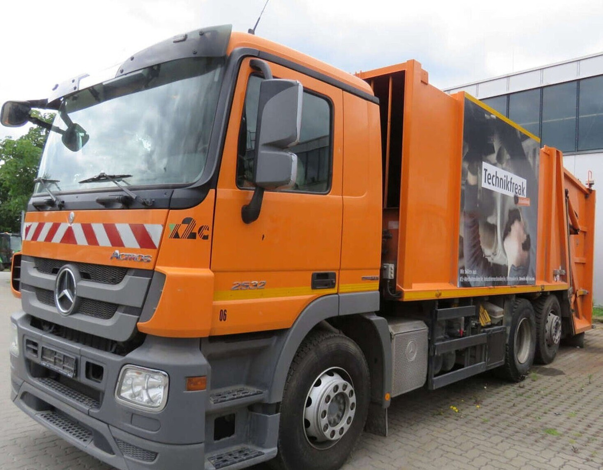 Mercedes-Benz Actros 2532 L 6x2 Actros 2532/41 L 6x2, EEV, Lenkachse, Haller X2C M21, Zöller-Schüttung - Боклукчийска кола: снимка 1 Mercedes-Benz Actros 2532 L 6x2 Actros 2532/41 L 6x2, EEV, Lenkachse, Haller X2C M21, Zöller-Schüttung - Боклукчийска кола: снимка 1