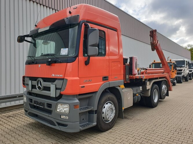 Mercedes-Benz Actros 2544 L 6x2 Actros 2544 L 6x2, ADR, Retarder, Lenkachse - Мултилифт за контейнери камион: снимка 1 Mercedes-Benz Actros 2544 L 6x2 Actros 2544 L 6x2, ADR, Retarder, Lenkachse - Мултилифт за контейнери камион: снимка 1
