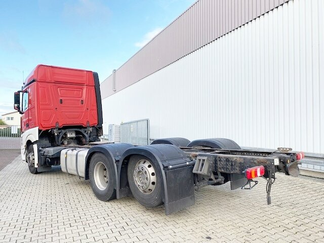 Лизинг на Mercedes-Benz Actros 2545 L 6x2 Actros 2545 L 6x2, StreamSpace, Liftachse, Bi-Xenon Mercedes-Benz Actros 2545 L 6x2 Actros 2545 L 6x2, StreamSpace, Liftachse, Bi-Xenon: снимка 11