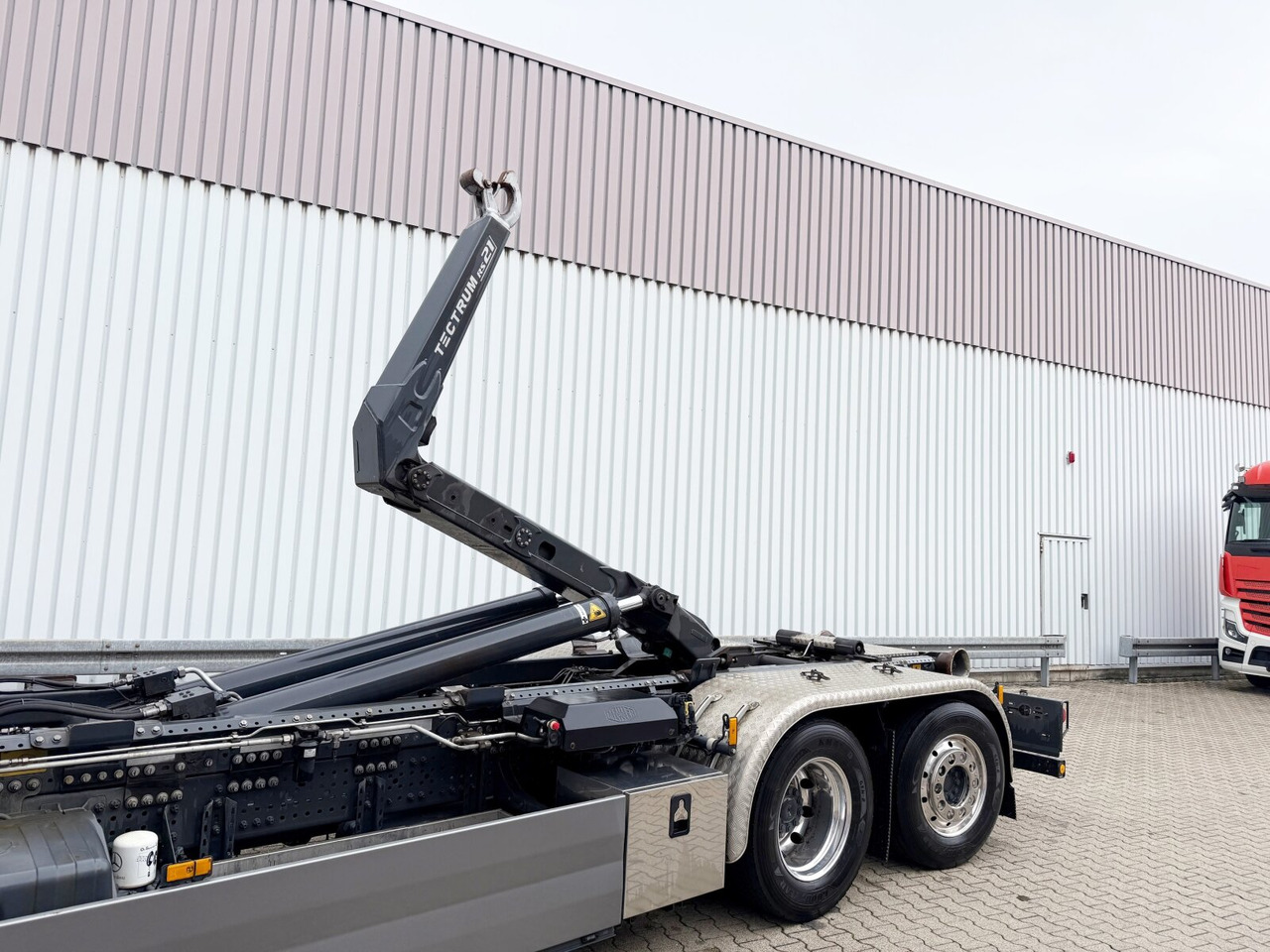 Mercedes-Benz Actros 2552 L 6x2 Actros 2552 L 6x2, Lenk/Lift, Retarder, GigaSpace, LED, Motorabtrieb, Meiller Tectrum, Funk - Мултилифт с кука камион: снимка 3 Mercedes-Benz Actros 2552 L 6x2 Actros 2552 L 6x2, Lenk/Lift, Retarder, GigaSpace, LED, Motorabtrieb, Meiller Tectrum, Funk - Мултилифт с кука камион: снимка 3