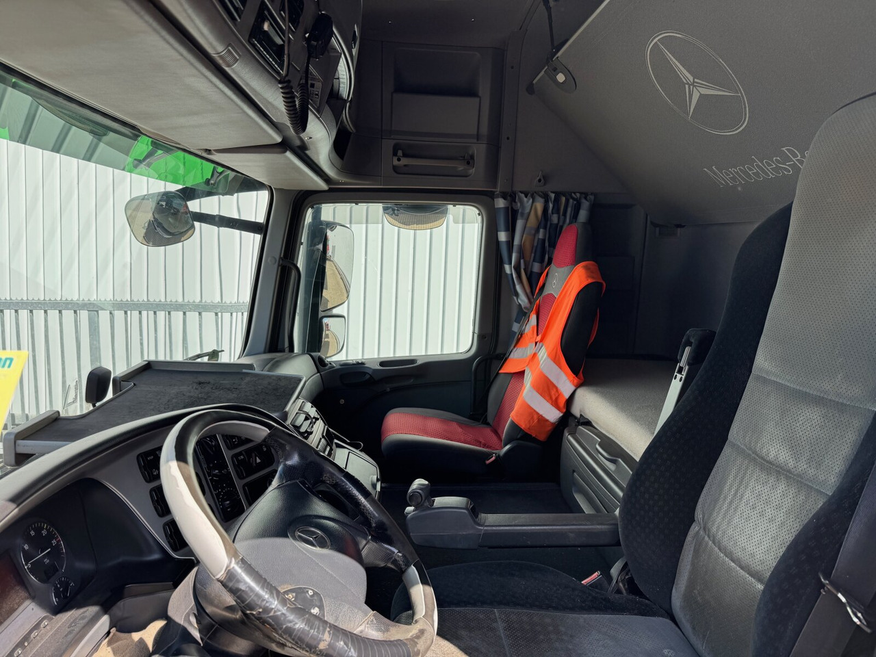 Mercedes-Benz Actros 2648 LK 6x4 Actros 2648 LK 6x4, Retarder, Bordmatik, Bi-Xenon - Самосвал камион: снимка 3 Mercedes-Benz Actros 2648 LK 6x4 Actros 2648 LK 6x4, Retarder, Bordmatik, Bi-Xenon - Самосвал камион: снимка 3