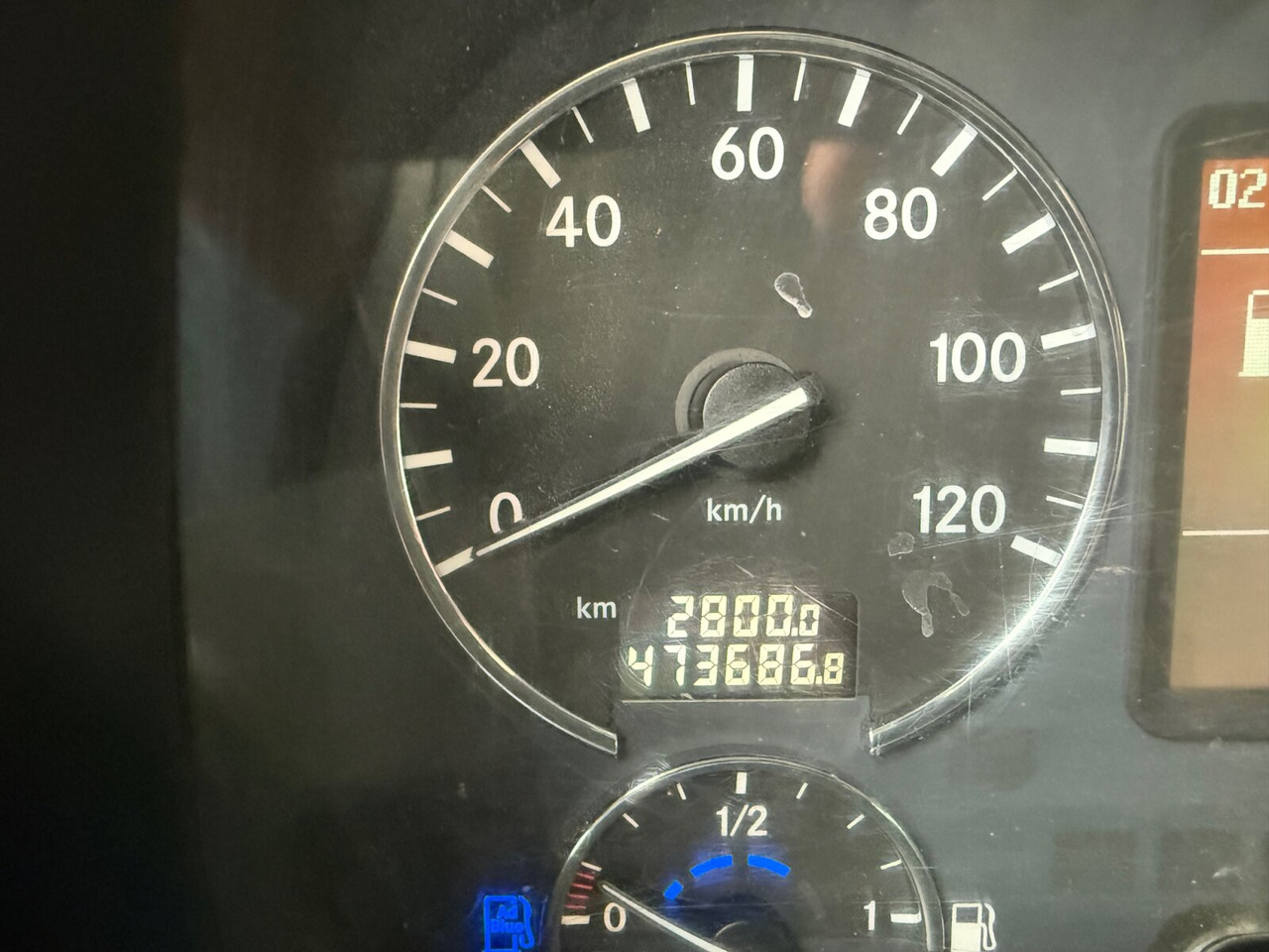 Mercedes-Benz Actros 3241 K 8x4/4 Actros 3241 K 8x4/4, Bordmatik - Самосвал камион: снимка 4 Mercedes-Benz Actros 3241 K 8x4/4 Actros 3241 K 8x4/4, Bordmatik - Самосвал камион: снимка 4