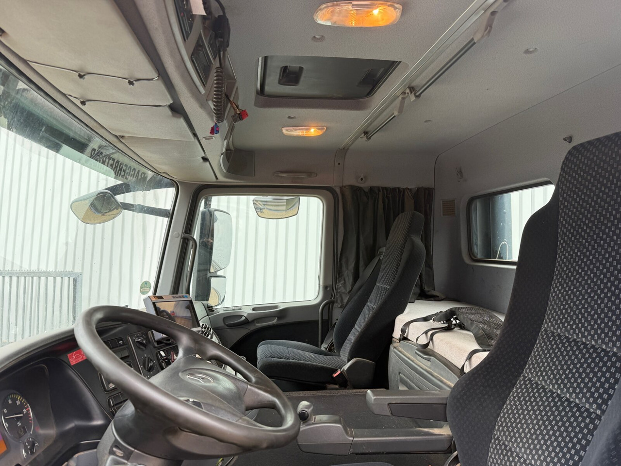 Mercedes-Benz Actros 3346 6x4 Actros 3346 6x4, Retarder - Мултилифт с кука камион: снимка 2 Mercedes-Benz Actros 3346 6x4 Actros 3346 6x4, Retarder - Мултилифт с кука камион: снимка 2