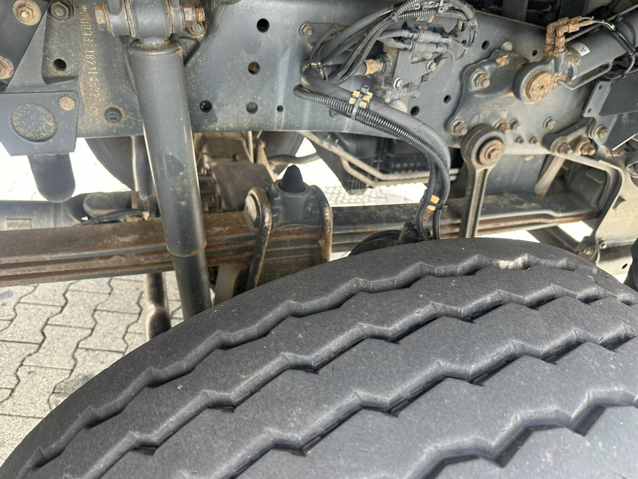 Mercedes-Benz Actros 3348 AK 6x6 Actros 3348 AK 6x6, Bordmatik links - Самосвал камион: снимка 3 Mercedes-Benz Actros 3348 AK 6x6 Actros 3348 AK 6x6, Bordmatik links - Самосвал камион: снимка 3