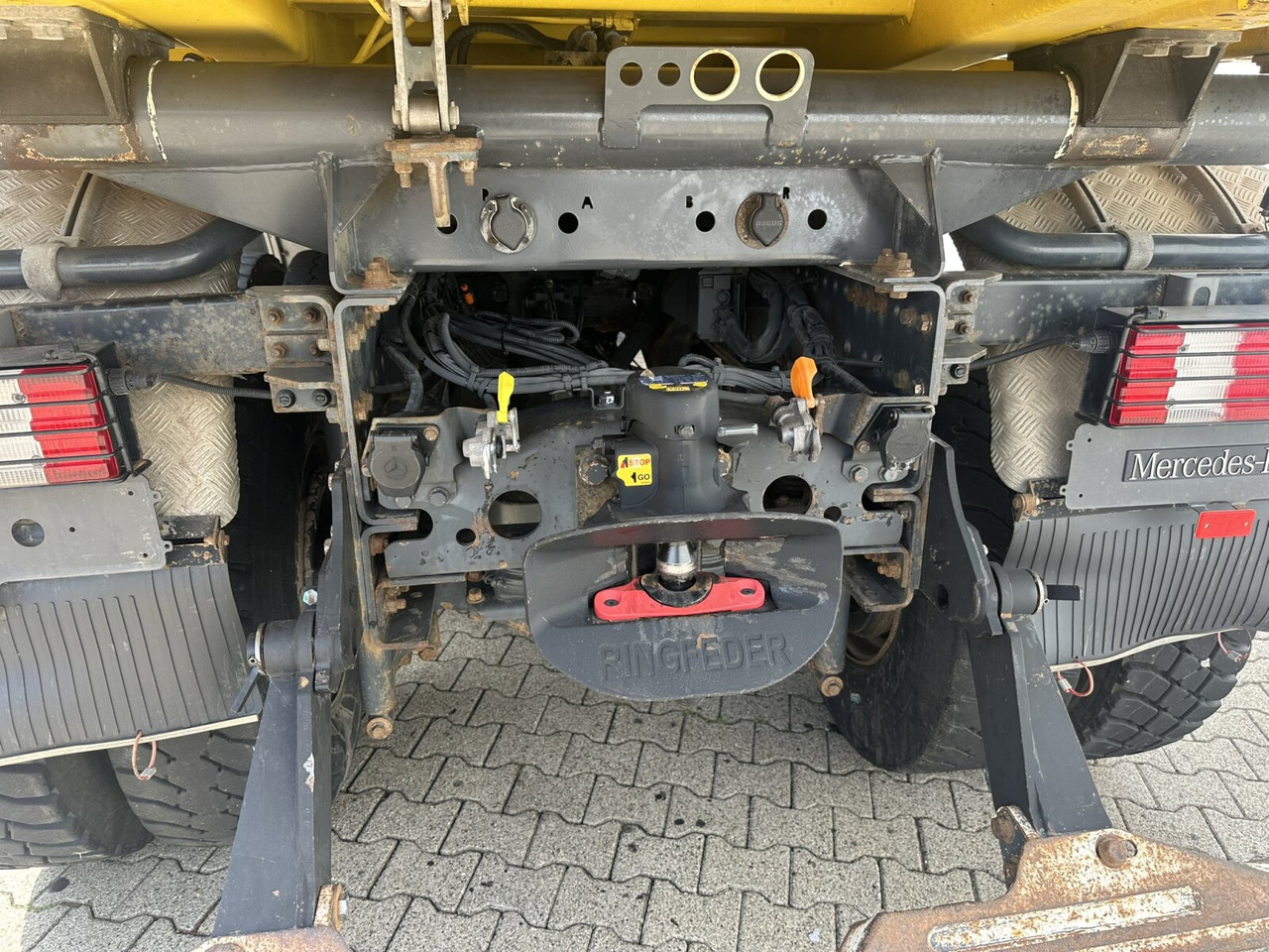 Mercedes-Benz Actros 3348 AK 6x6 Actros 3348 AK 6x6, Bordmatik links - Самосвал камион: снимка 2 Mercedes-Benz Actros 3348 AK 6x6 Actros 3348 AK 6x6, Bordmatik links - Самосвал камион: снимка 2