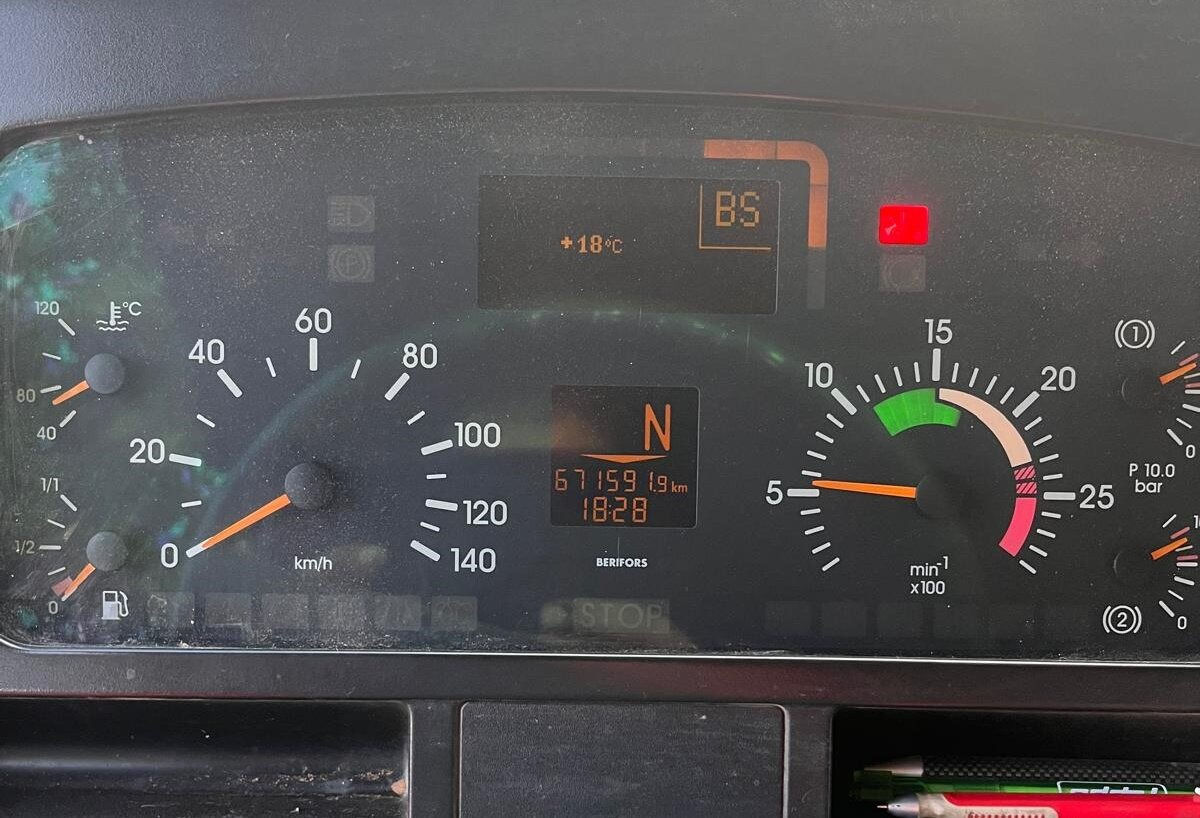 Mercedes-Benz Actros 4140 8x4/4 Actros 4140 8x4/4, Alu-Bordwände - Самосвал камион: снимка 5 Mercedes-Benz Actros 4140 8x4/4 Actros 4140 8x4/4, Alu-Bordwände - Самосвал камион: снимка 5