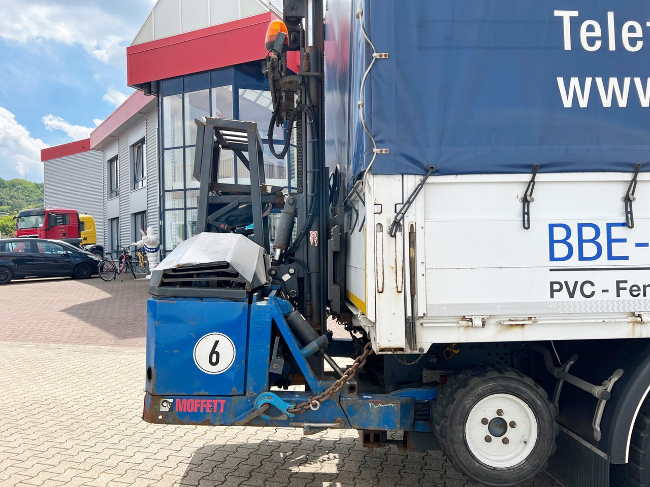 Камион с брезент Mercedes-Benz Antos 1840 L 4x2 Antos 1840 L 4x2, Aufnahme für Mitnahmestapler: снимка 10
