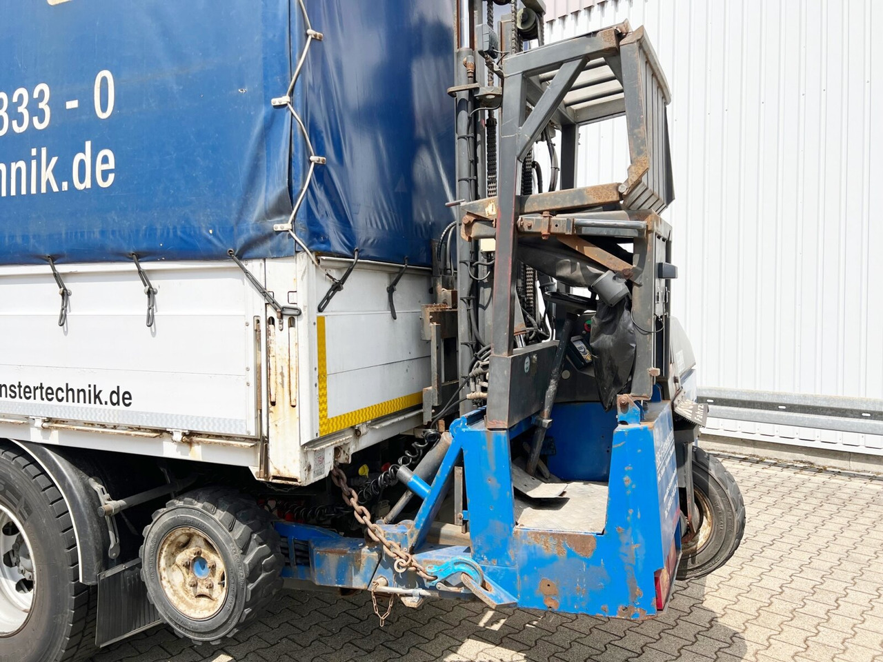 Камион с брезент Mercedes-Benz Antos 1840 L 4x2 Antos 1840 L 4x2, Aufnahme für Mitnahmestapler: снимка 13
