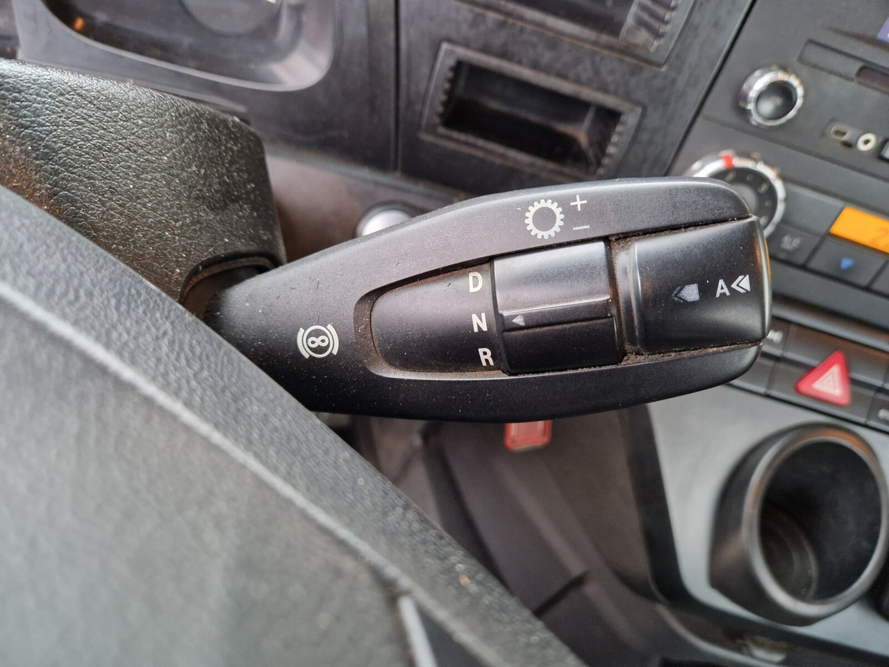 Mercedes-Benz Antos 1848 L 4x2 Antos 1848 L 4x2, Meiller AK 12 MTG Teleskop, Funk, Retarder, Klima, Standhzg., - Мултилифт за контейнери камион: снимка 3 Mercedes-Benz Antos 1848 L 4x2 Antos 1848 L 4x2, Meiller AK 12 MTG Teleskop, Funk, Retarder, Klima, Standhzg., - Мултилифт за контейнери камион: снимка 3