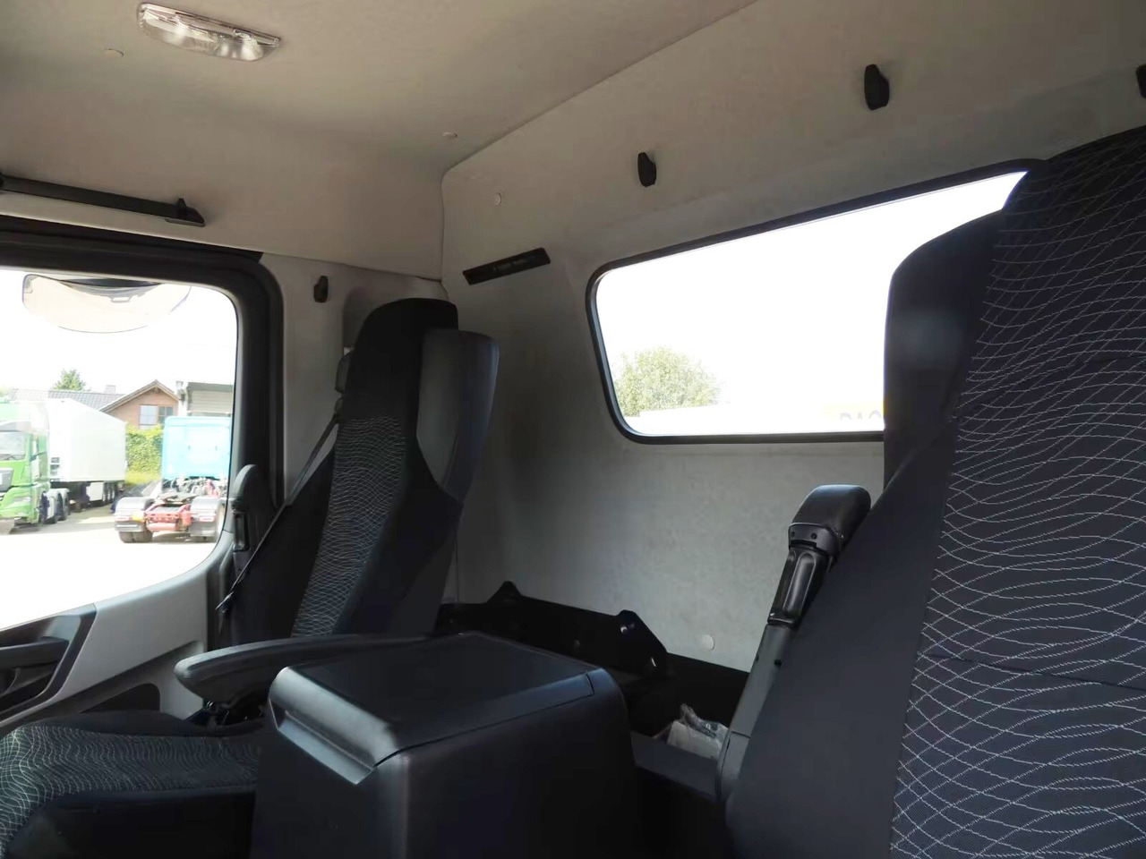 Mercedes-Benz Antos 2540 L 6x2 Antos 2540 L 6x2, Lenk-Liftachse, Meiller, Funk - Мултилифт с кука камион: снимка 2 Mercedes-Benz Antos 2540 L 6x2 Antos 2540 L 6x2, Lenk-Liftachse, Meiller, Funk - Мултилифт с кука камион: снимка 2