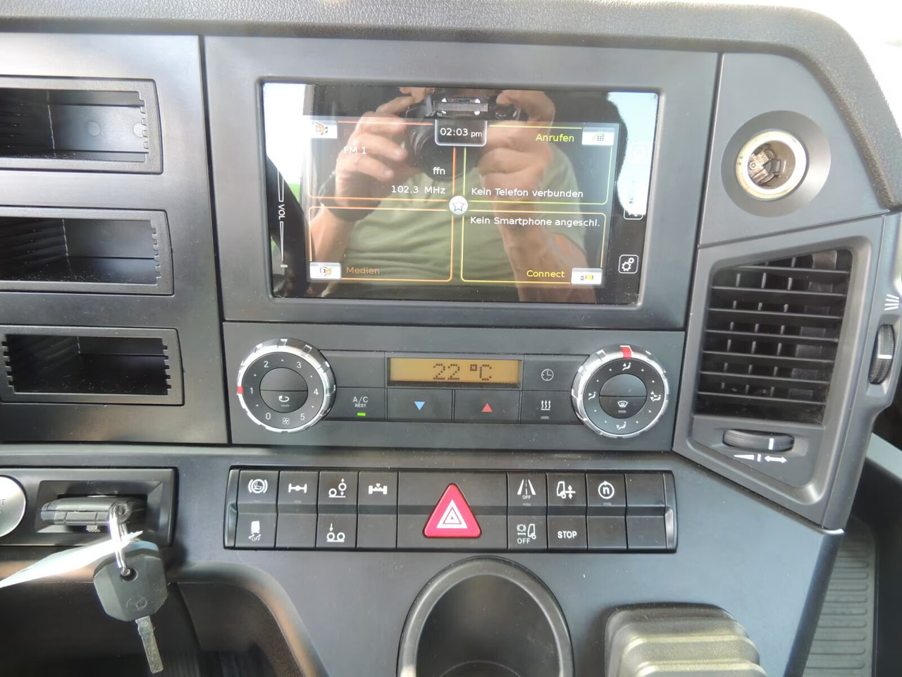 Mercedes-Benz Antos 2540 L 6x2 Antos 2540 L 6x2, Lenk-Liftachse, Meiller, Funk - Мултилифт с кука камион: снимка 4 Mercedes-Benz Antos 2540 L 6x2 Antos 2540 L 6x2, Lenk-Liftachse, Meiller, Funk - Мултилифт с кука камион: снимка 4
