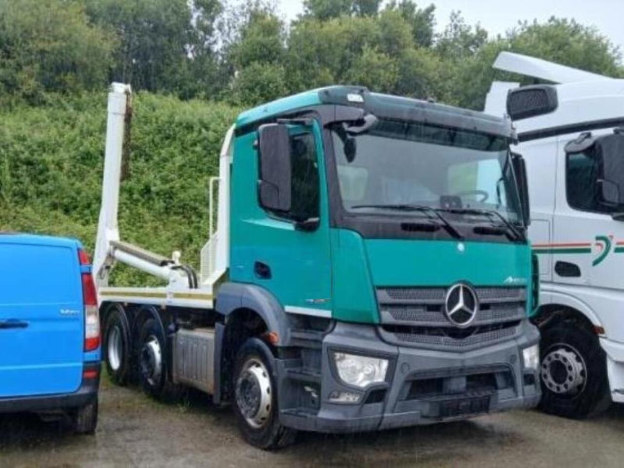 Mercedes-Benz Antos 2540 L 6x2 Antos 2540 L 6x2, Vorlaufachse lenk-,liftbar - Мултилифт за контейнери камион: снимка 3 Mercedes-Benz Antos 2540 L 6x2 Antos 2540 L 6x2, Vorlaufachse lenk-,liftbar - Мултилифт за контейнери камион: снимка 3