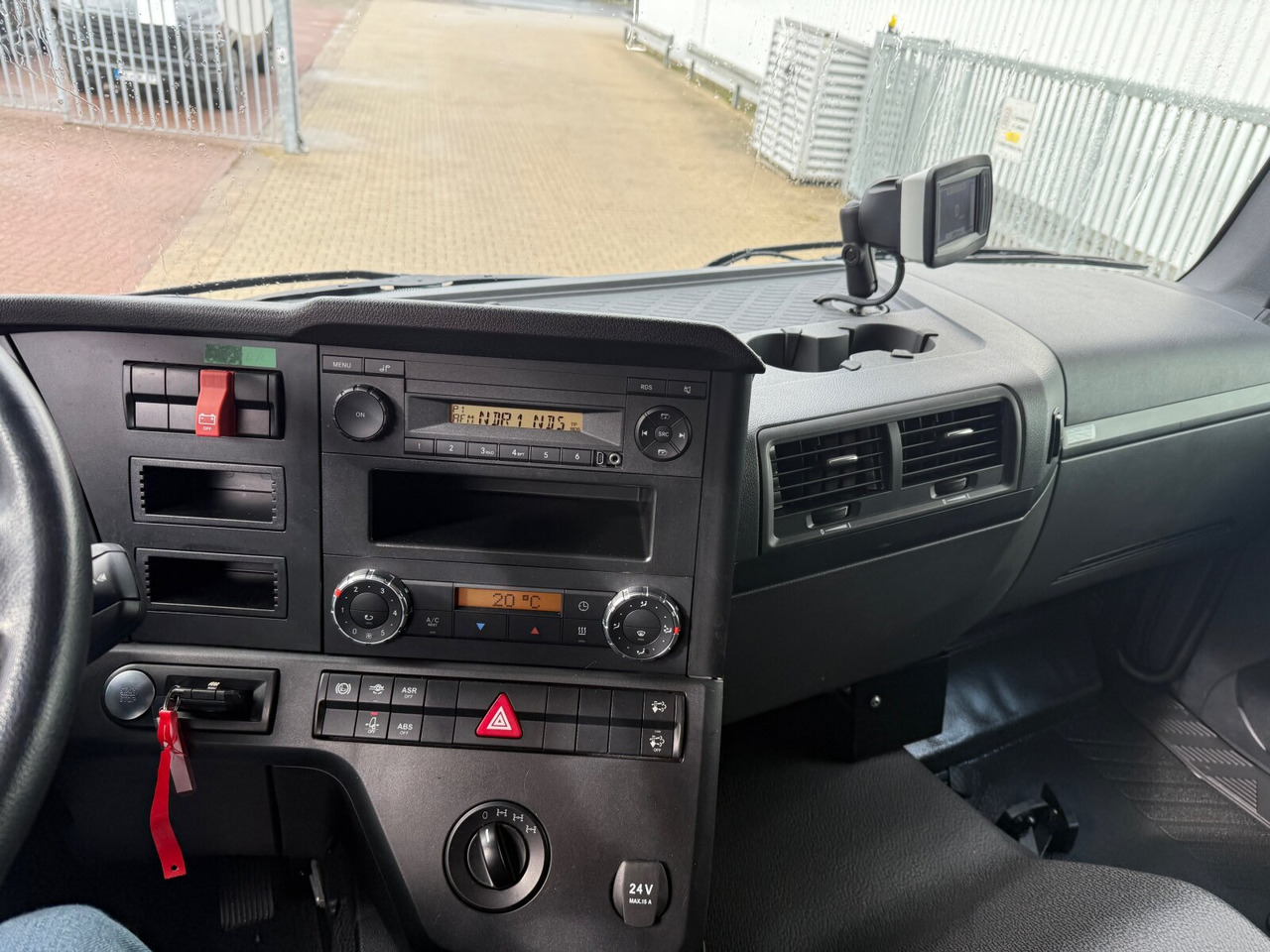 Mercedes-Benz Arocs 1827/30 A 4x4 Arocs 1827/30 A 4x4, mehrfach vorhanden! - Шаси кабина: снимка 2 Mercedes-Benz Arocs 1827/30 A 4x4 Arocs 1827/30 A 4x4, mehrfach vorhanden! - Шаси кабина: снимка 2