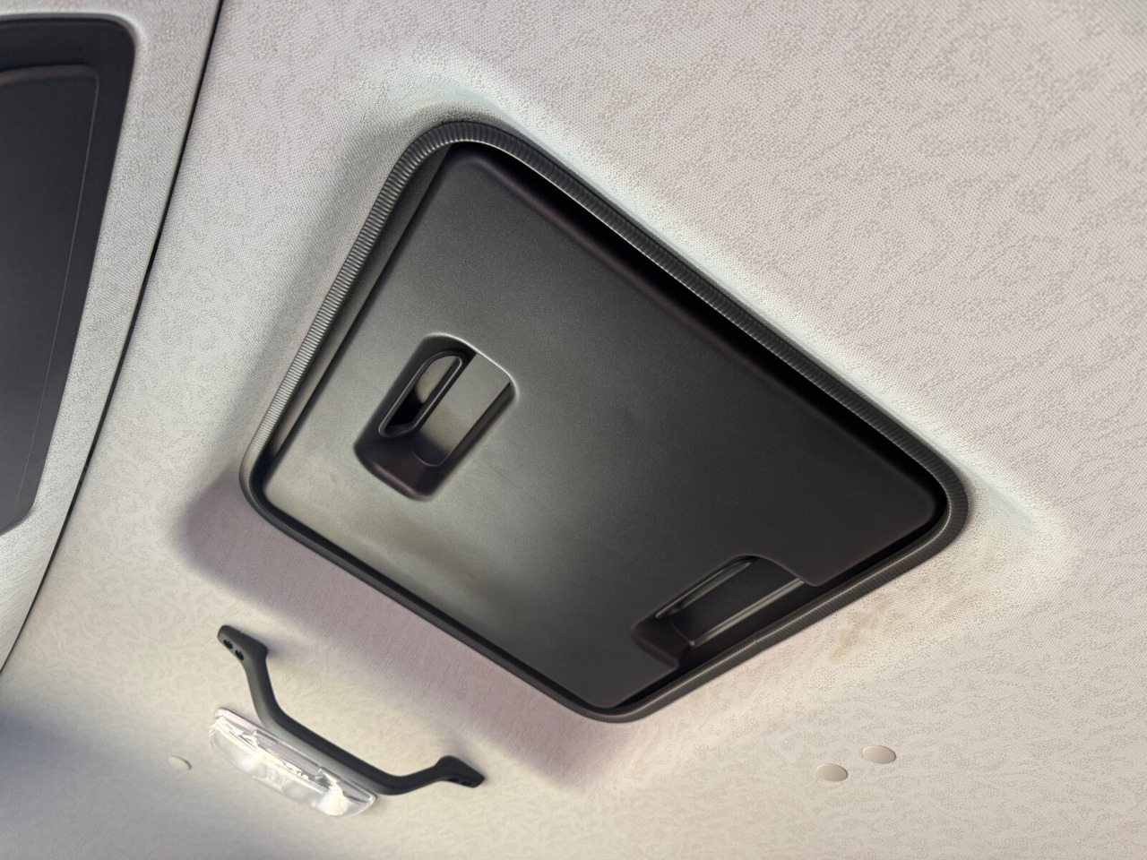 Mercedes-Benz Arocs 1827/30 A 4x4 Arocs 1827/30 A 4x4, mehrfach vorhanden! - Шаси кабина: снимка 3 Mercedes-Benz Arocs 1827/30 A 4x4 Arocs 1827/30 A 4x4, mehrfach vorhanden! - Шаси кабина: снимка 3