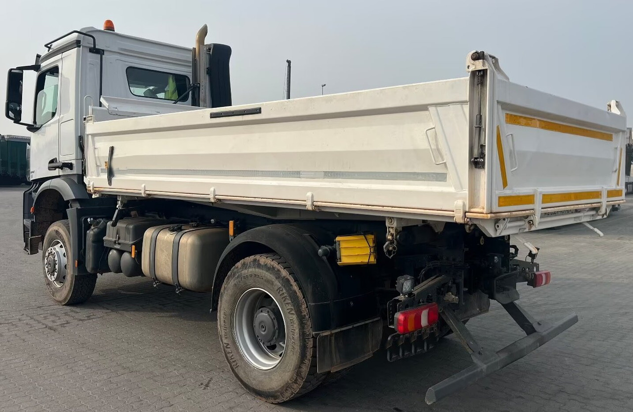 Mercedes-Benz Arocs 1842 AK 4x4 Arocs 1842 AK 4x4 - Самосвал камион: снимка 3 Mercedes-Benz Arocs 1842 AK 4x4 Arocs 1842 AK 4x4 - Самосвал камион: снимка 3