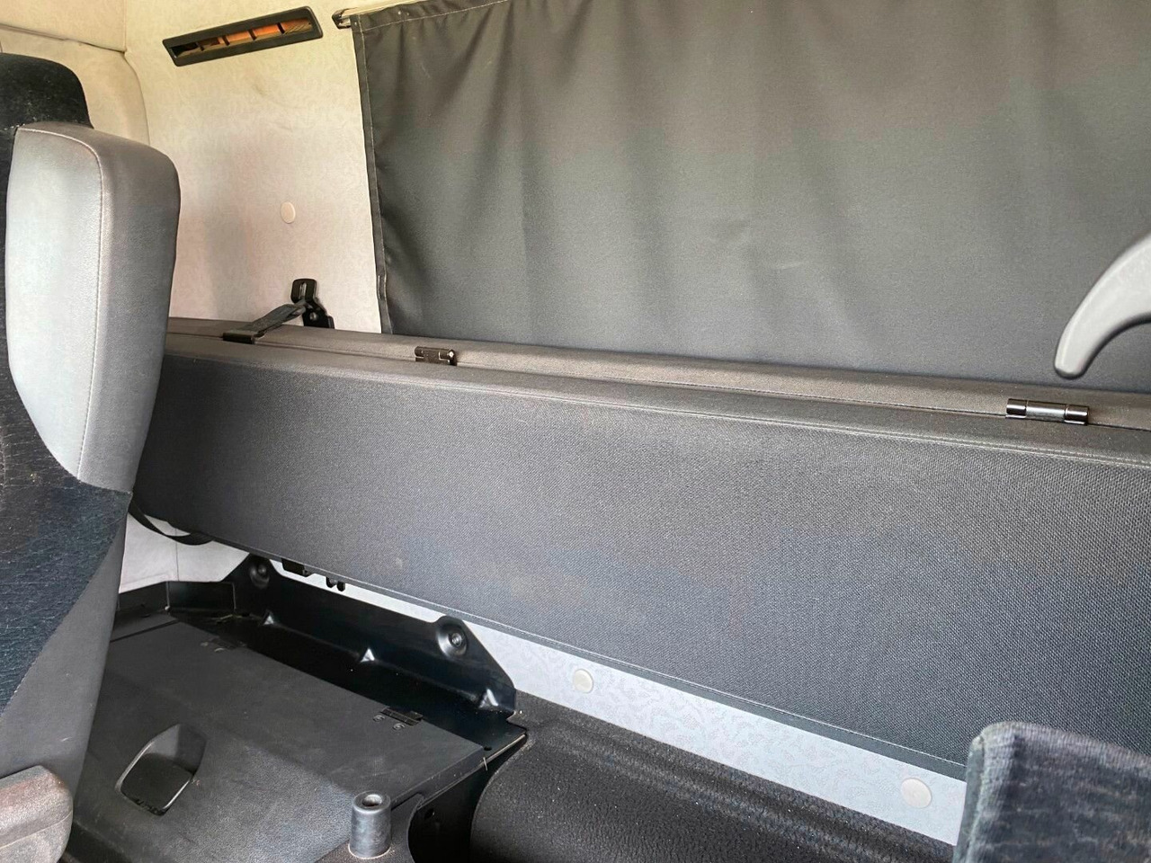 Камион с кран, Бордови камион Mercedes-Benz Arocs 2545 L/6x2/4 Arocs 2545 L/6x2/4, Atlas Kran, 145.2-A19 VB, 9,4m-1.51 to, Lenkachse, entlastbar, Retarder, Klima,: снимка 10 Камион с кран, Бордови камион Mercedes-Benz Arocs 2545 L/6x2/4 Arocs 2545 L/6x2/4, Atlas Kran, 145.2-A19 VB, 9,4m-1.51 to, Lenkachse, entlastbar, Retarder, Klima,: снимка 10