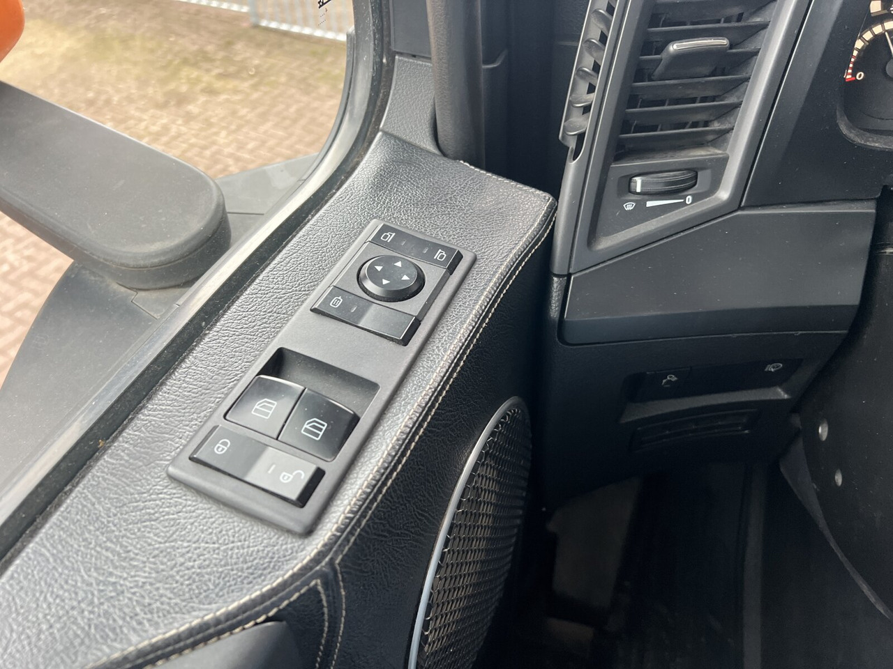 Mercedes-Benz Arocs 2552 L 6x2 Arocs 2552 L 6x2, Lenk-/Liftachse - Мултилифт с кука камион: снимка 3 Mercedes-Benz Arocs 2552 L 6x2 Arocs 2552 L 6x2, Lenk-/Liftachse - Мултилифт с кука камион: снимка 3