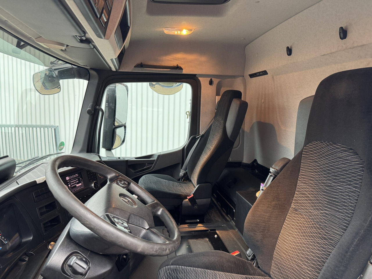 Mercedes-Benz Arocs 2642 6x4 Arocs 2642 6x4 mit Heckkran Atlas AK 186.3 V-2 - Камион с кран, Бордови камион: снимка 4 Mercedes-Benz Arocs 2642 6x4 Arocs 2642 6x4 mit Heckkran Atlas AK 186.3 V-2 - Камион с кран, Бордови камион: снимка 4