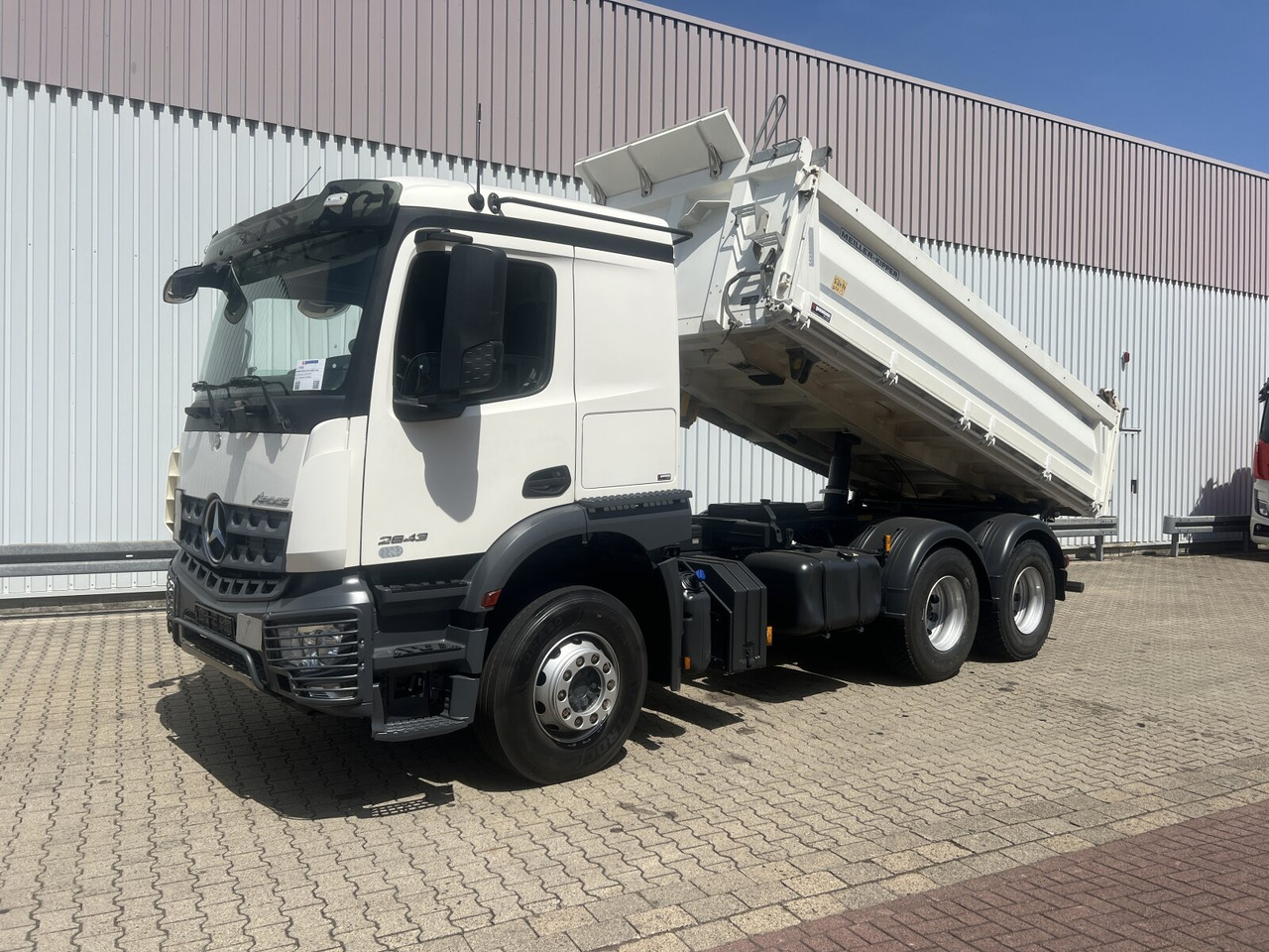 Mercedes-Benz Arocs 2643 K 6x4 Arocs 2643 K 6x4, Meiller Kipper - Самосвал камион: снимка 1 Mercedes-Benz Arocs 2643 K 6x4 Arocs 2643 K 6x4, Meiller Kipper - Самосвал камион: снимка 1