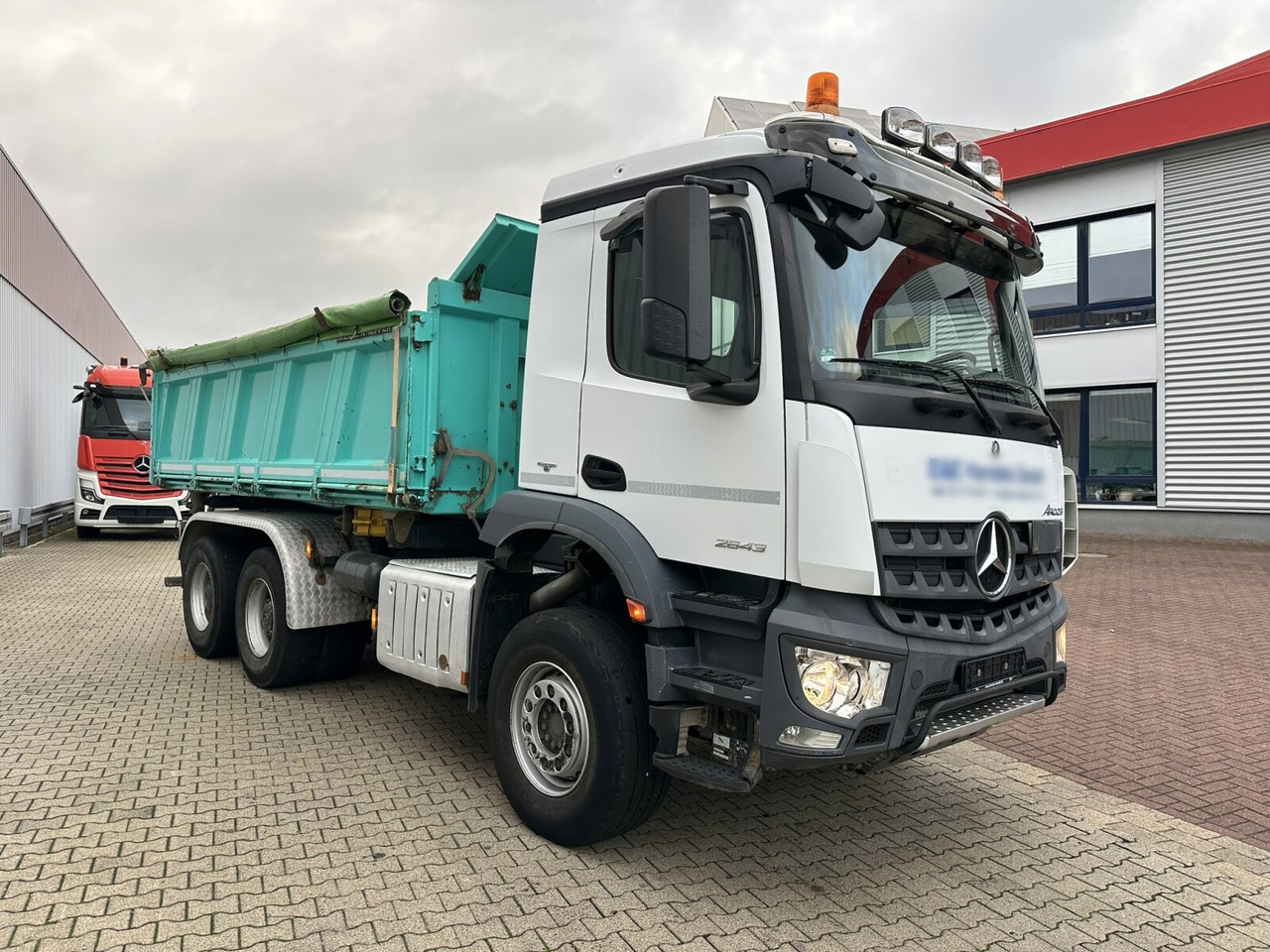 Mercedes-Benz Arocs 2643 K 6x4 Arocs 2643 K 6x4, Rollplane, Meiller - Самосвал камион: снимка 3 Mercedes-Benz Arocs 2643 K 6x4 Arocs 2643 K 6x4, Rollplane, Meiller - Самосвал камион: снимка 3
