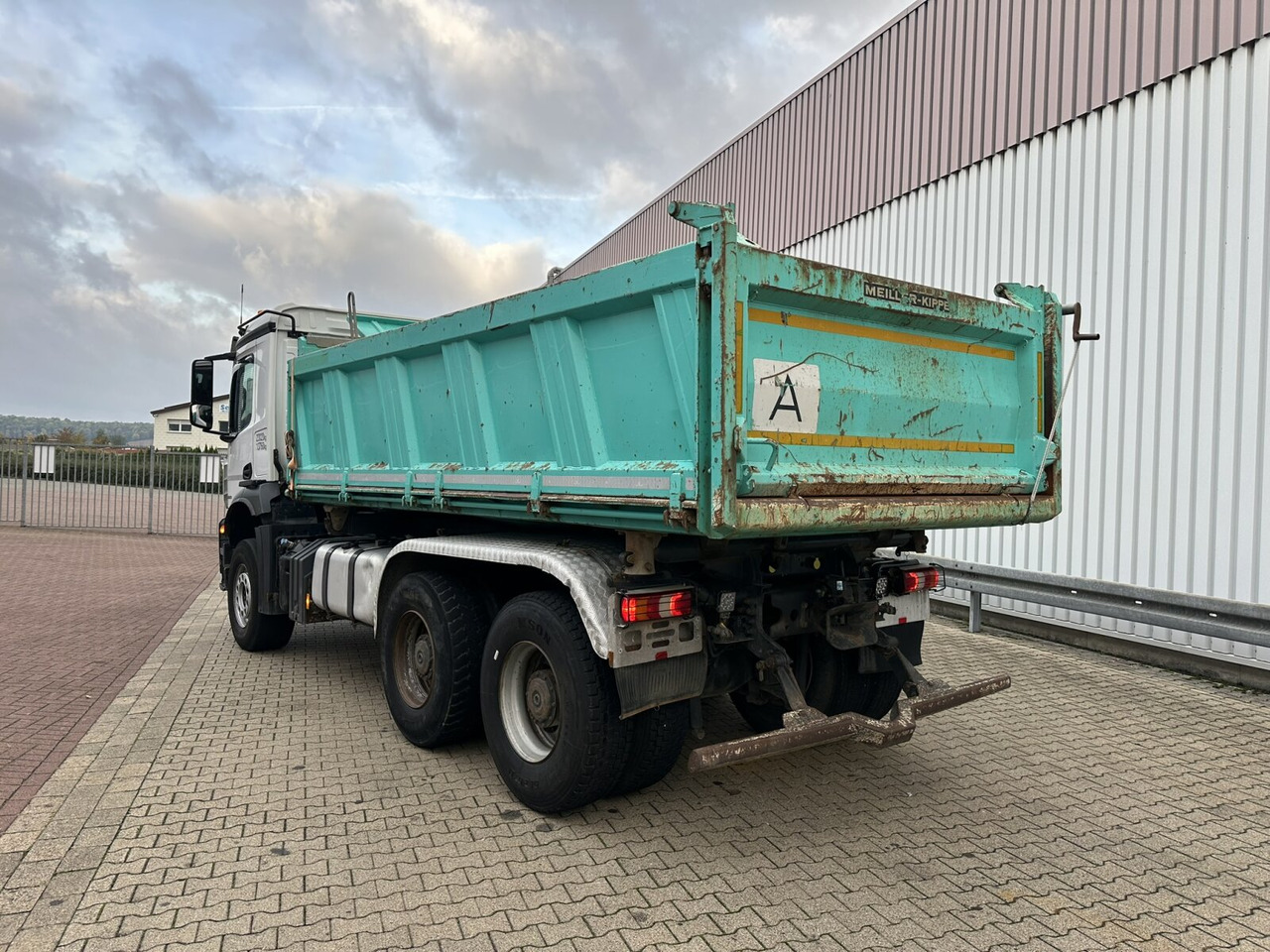 Mercedes-Benz Arocs 2643 K 6x4 Arocs 2643 K 6x4, Rollplane, Meiller - Самосвал камион: снимка 5 Mercedes-Benz Arocs 2643 K 6x4 Arocs 2643 K 6x4, Rollplane, Meiller - Самосвал камион: снимка 5