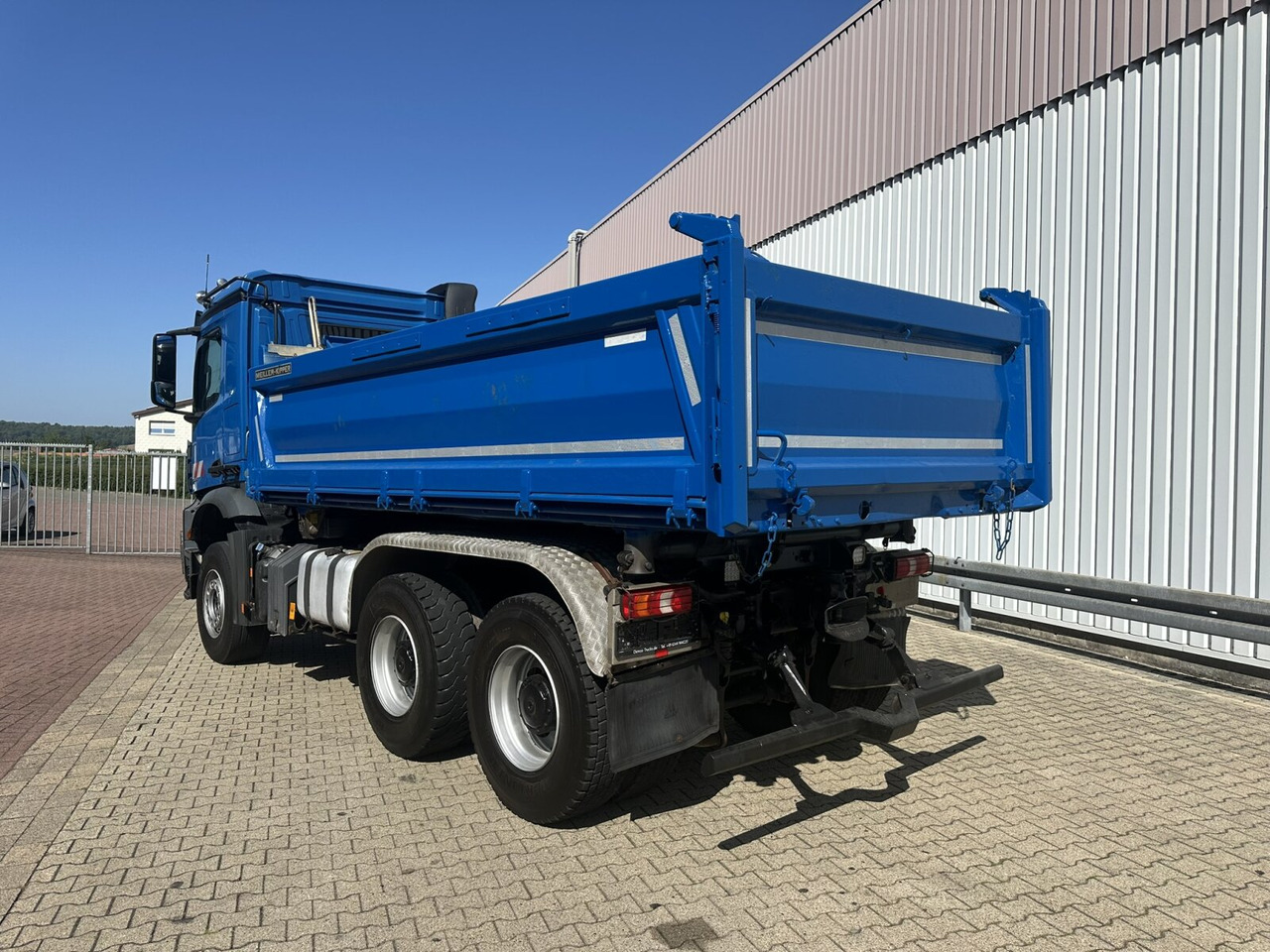 Mercedes-Benz Arocs 2645 K 6x4 Arocs 2645 K 6x4, Retarder - Самосвал камион: снимка 2 Mercedes-Benz Arocs 2645 K 6x4 Arocs 2645 K 6x4, Retarder - Самосвал камион: снимка 2