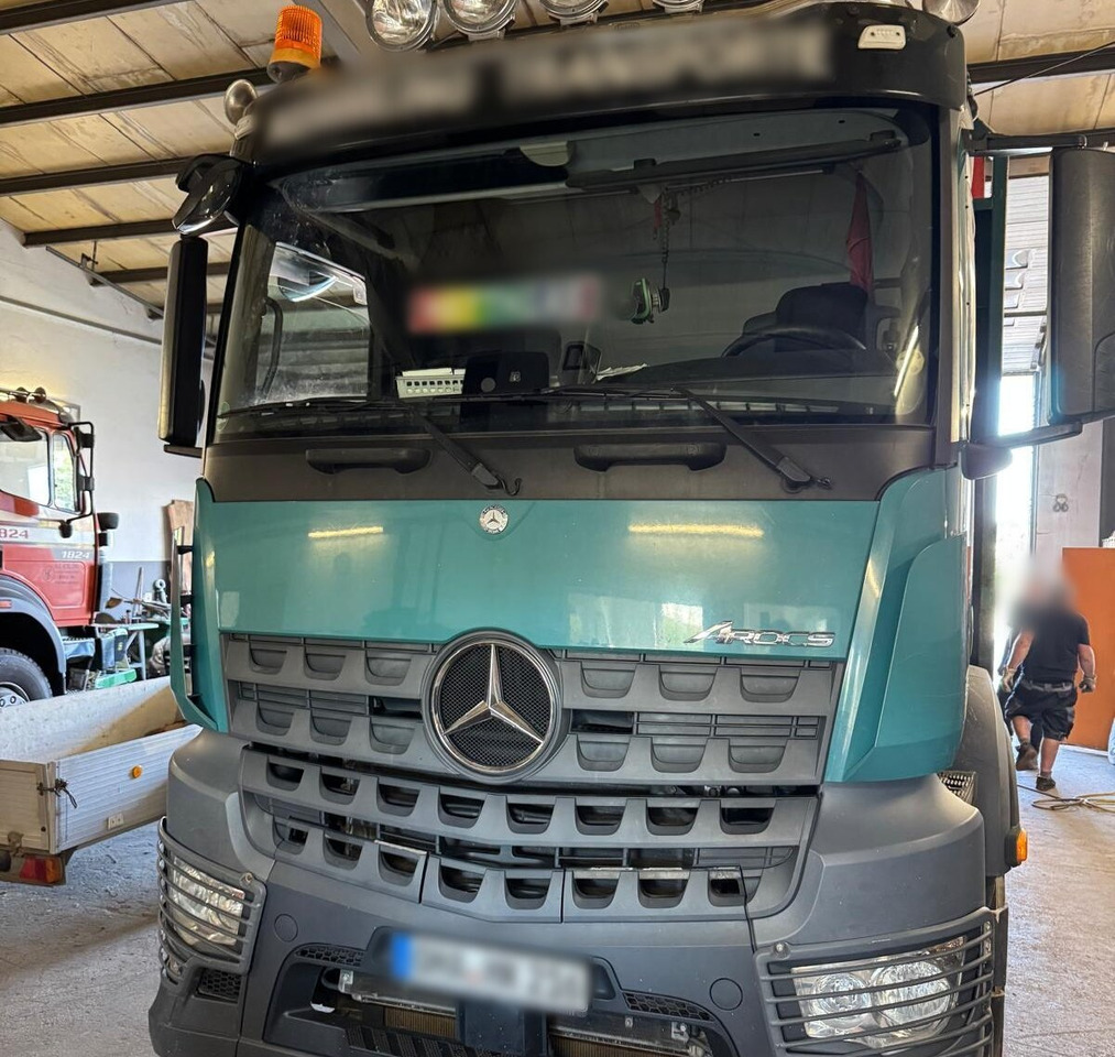 Mercedes-Benz Arocs 2648 6x4 Arocs 2648 6x4 mit Heckkran Epsilon M12Z83, Krankabine - Камион за дърва, Камион с кран: снимка 3 Mercedes-Benz Arocs 2648 6x4 Arocs 2648 6x4 mit Heckkran Epsilon M12Z83, Krankabine - Камион за дърва, Камион с кран: снимка 3