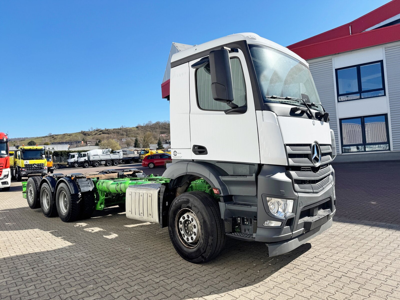 Мултилифт с кука камион Mercedes-Benz Arocs 3242/48 LK 8x4/4 Arocs 3242/48 LK 8x4/4, Lenk-/Liftachse: снимка 9 Мултилифт с кука камион Mercedes-Benz Arocs 3242/48 LK 8x4/4 Arocs 3242/48 LK 8x4/4, Lenk-/Liftachse: снимка 9